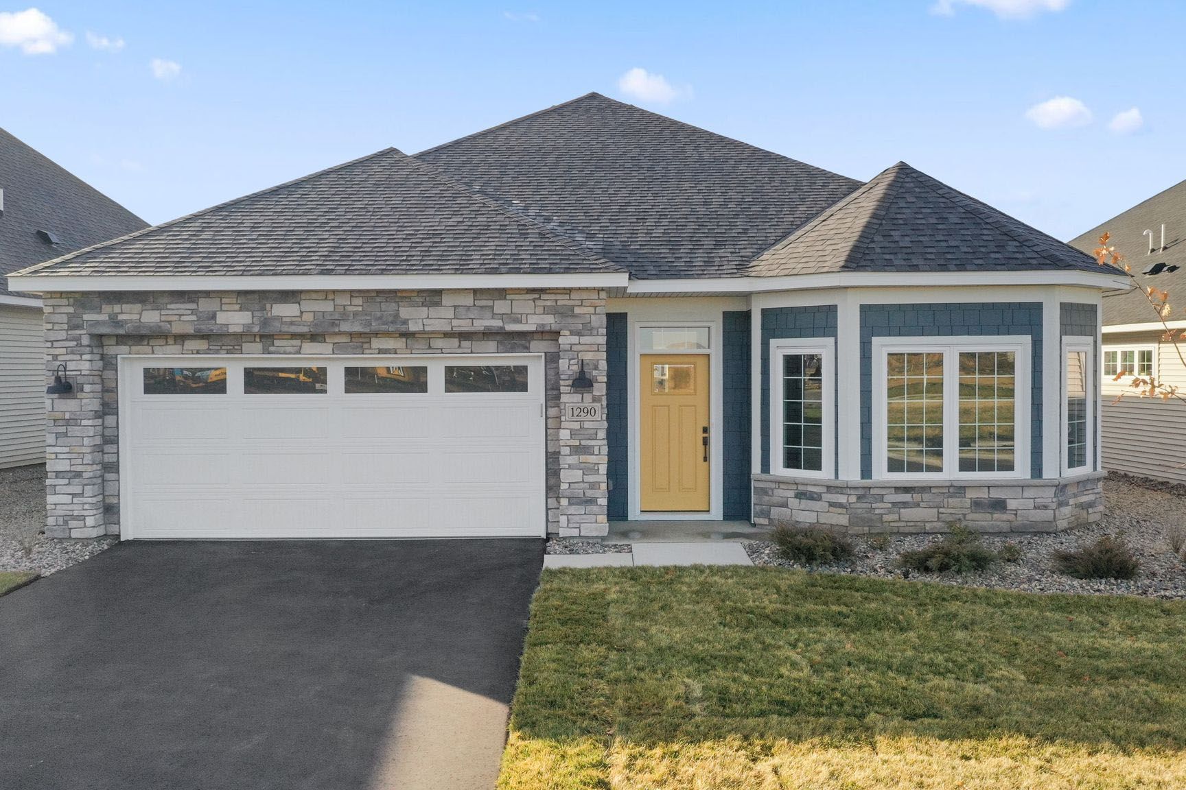 1290 149th Street West (Cedarwood)