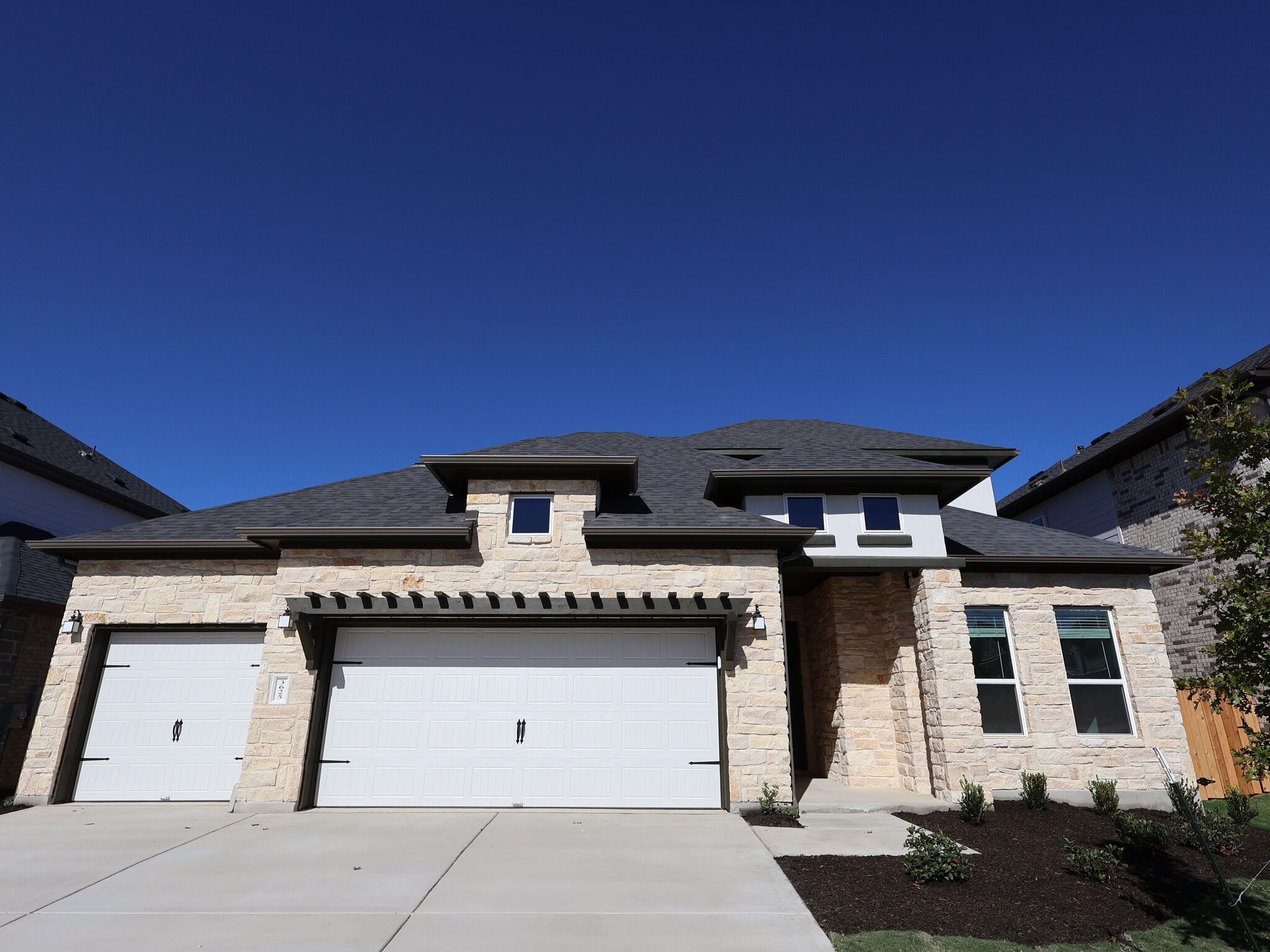 Paramount II - Barksdale: Leander, Texas - M/I Homes