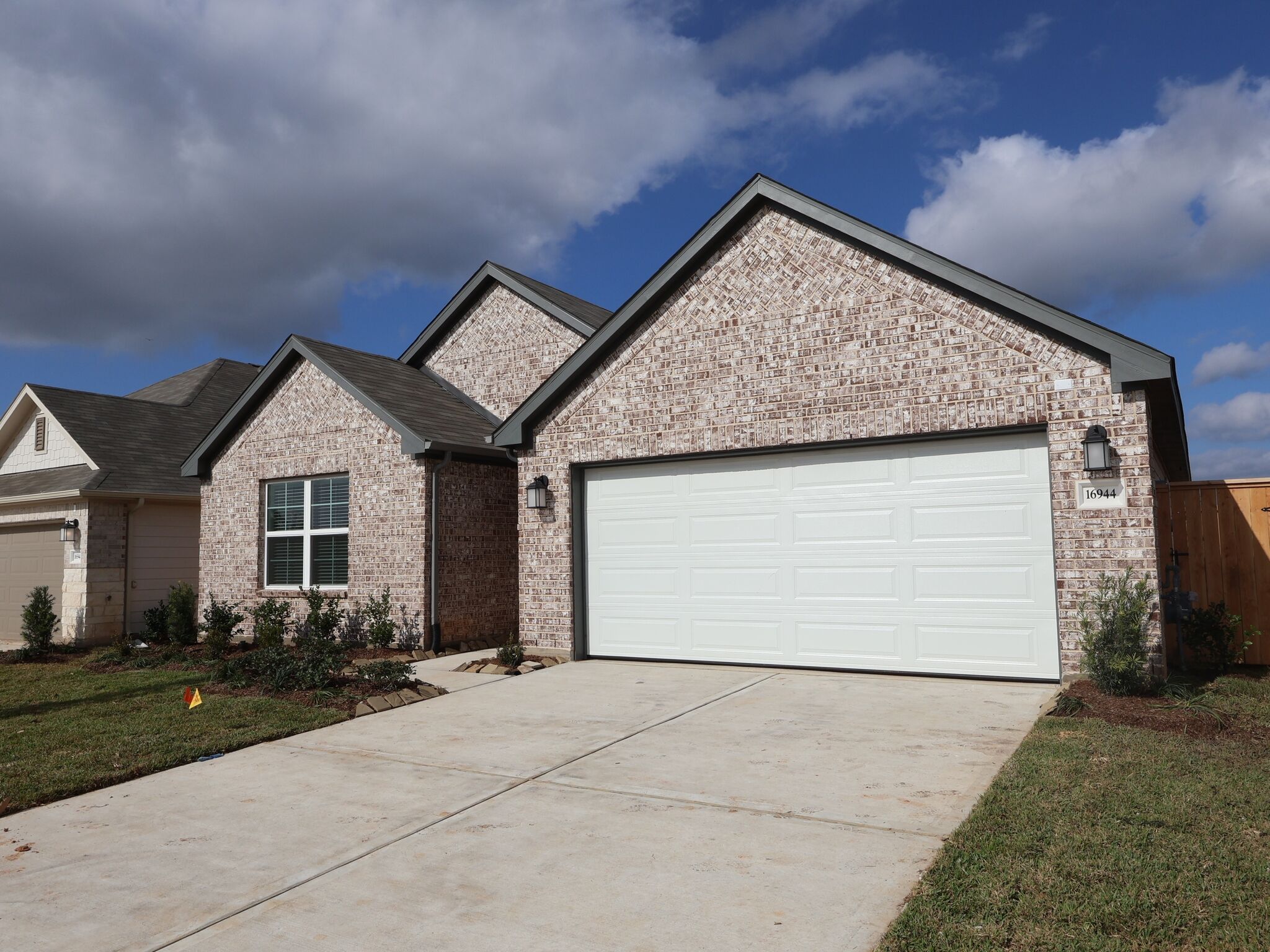 Pizarro - Lone Star Landing: Montgomery, Texas - M/I Homes