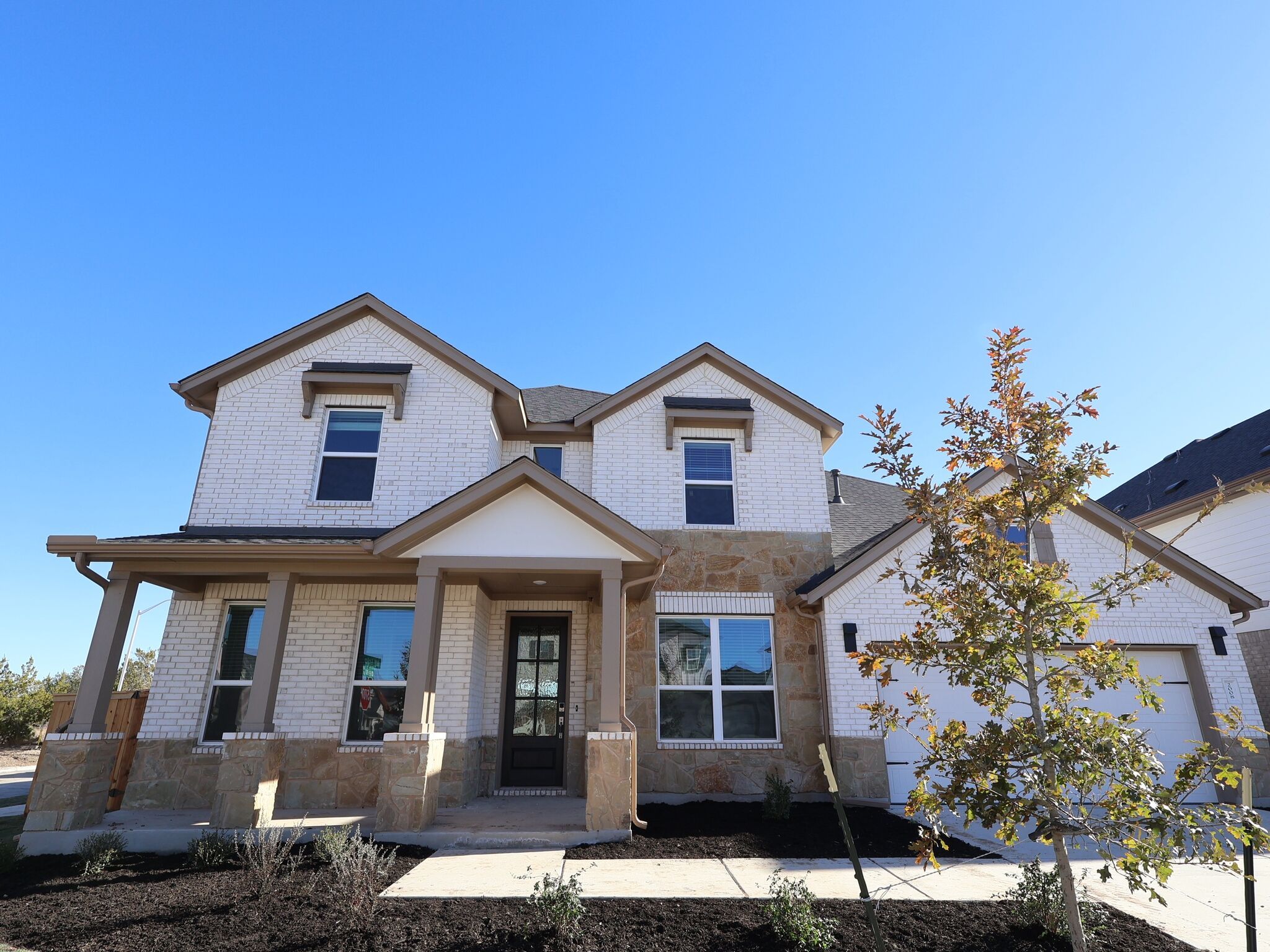 Dickinson - Barksdale: Leander, Texas - M/I Homes