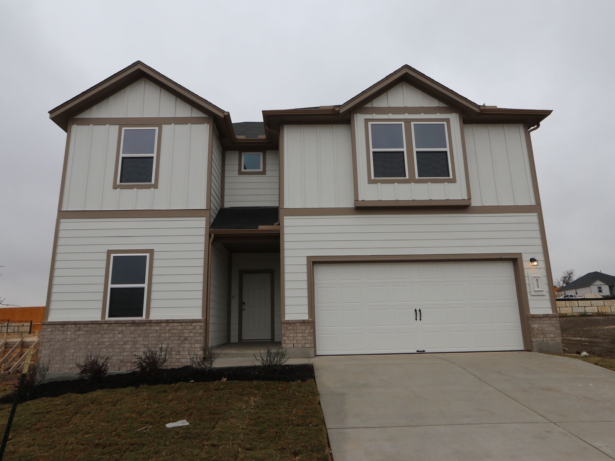 4521 Bridal Veil Drive