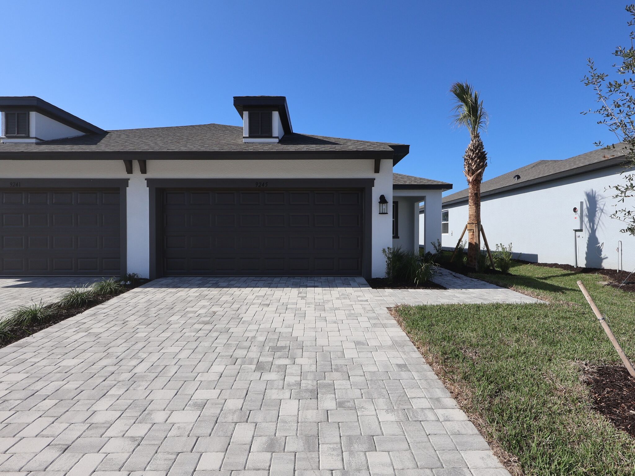 9245 Optimist Way (Pearl)