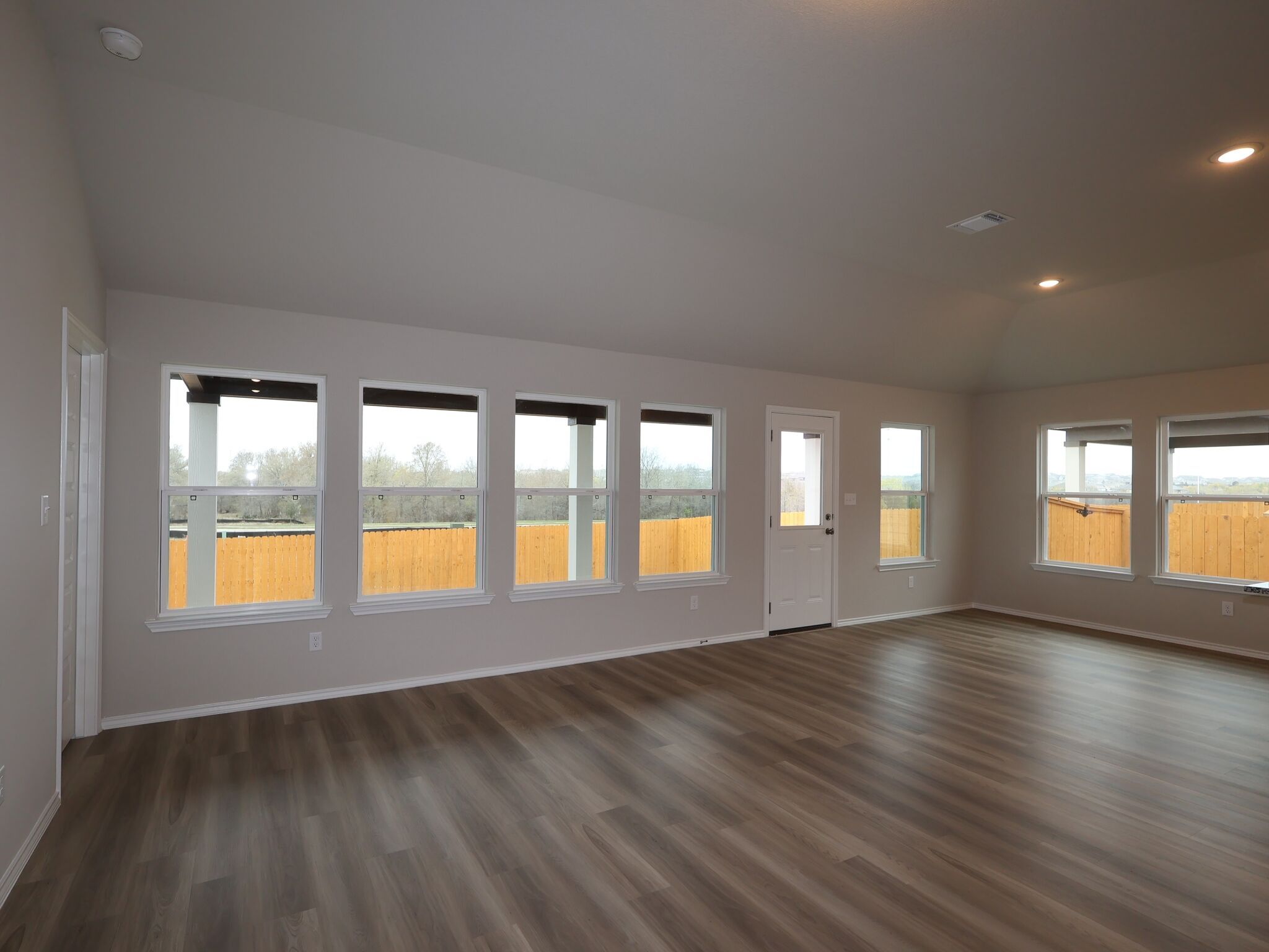 Esperanza - Carillon: Manor, Texas - M/I Homes