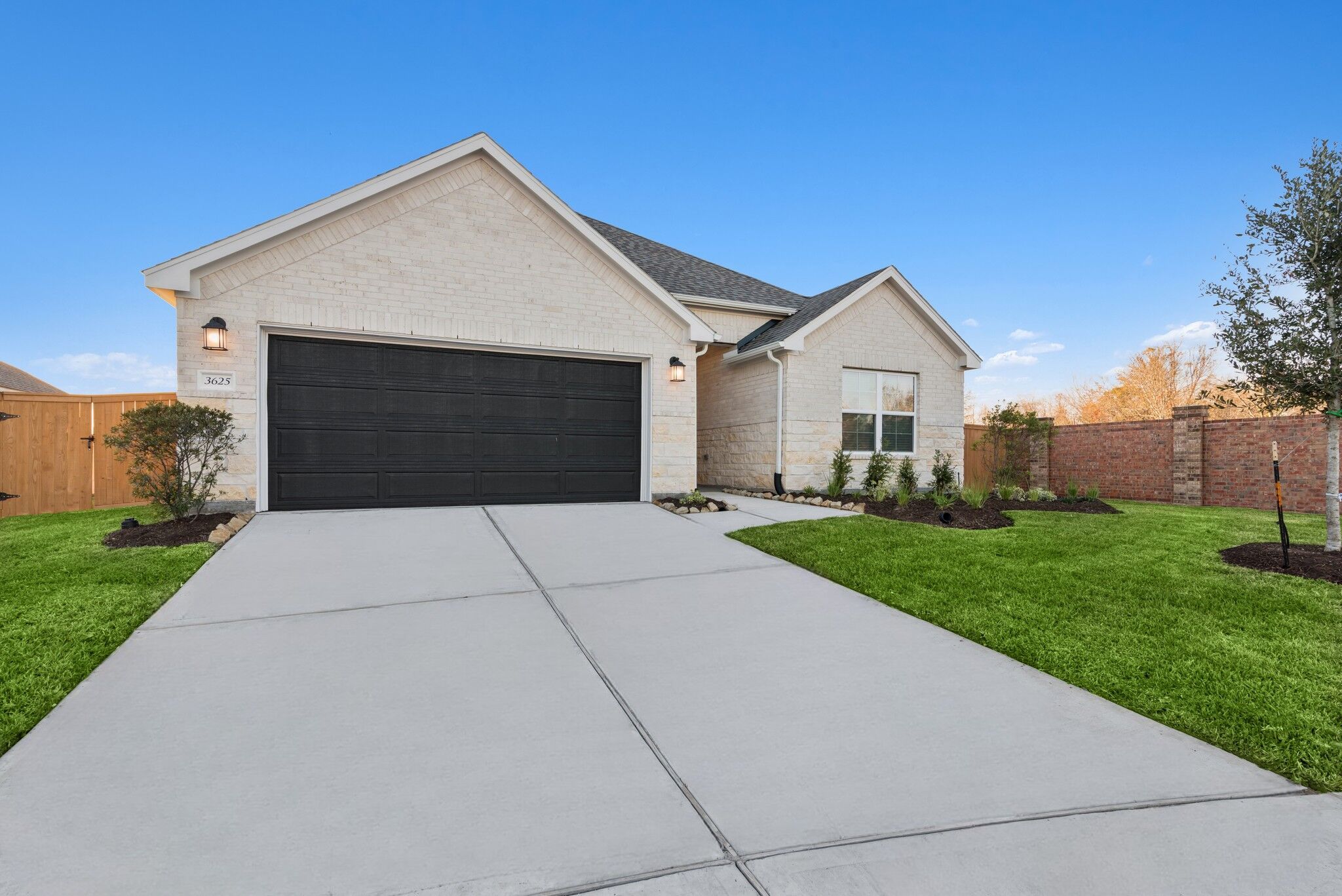 Boone - Lago Mar: Santa Fe, Texas - M/I Homes