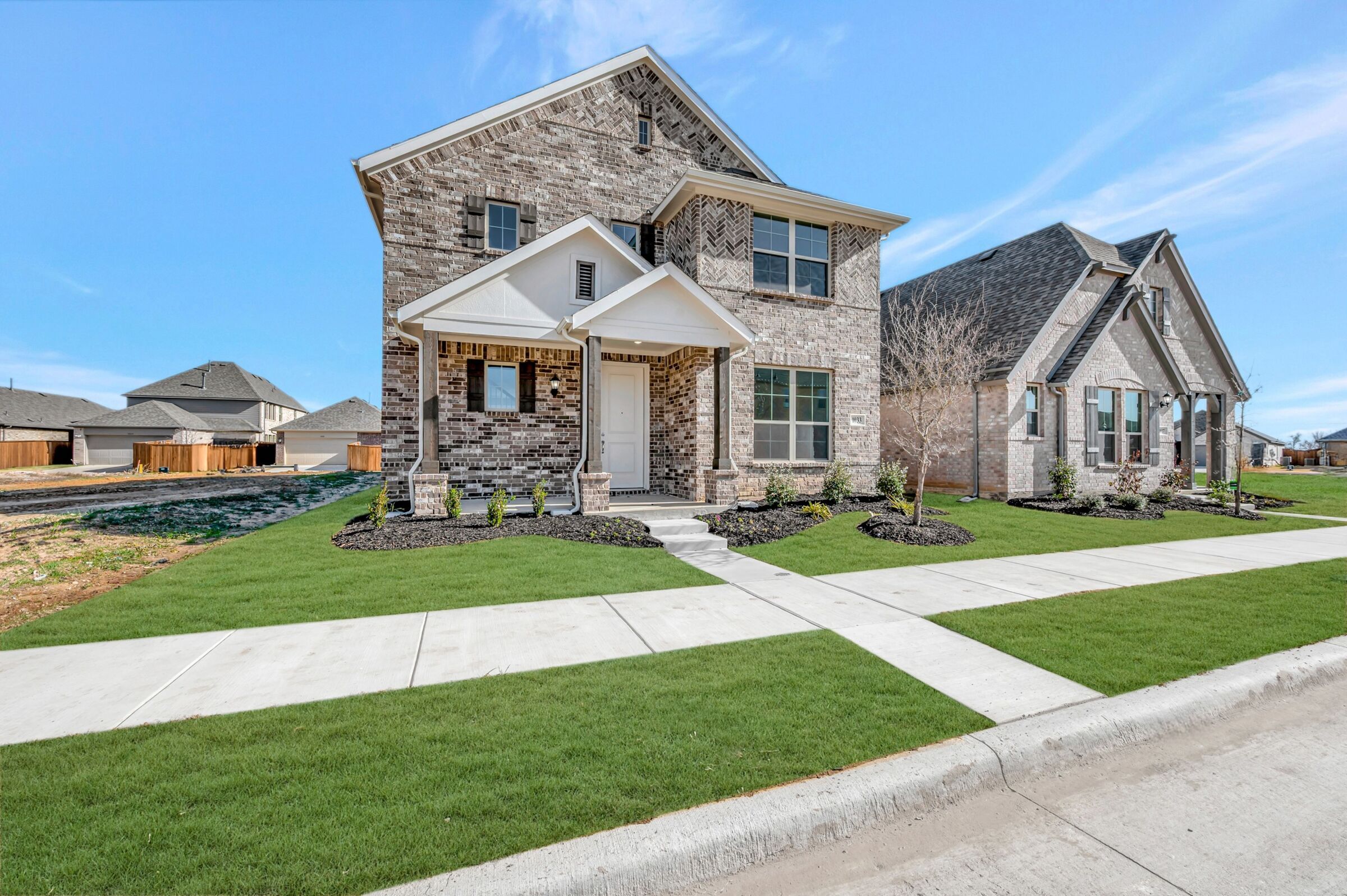 1033 Western Hills Drive (Eucalyptus)