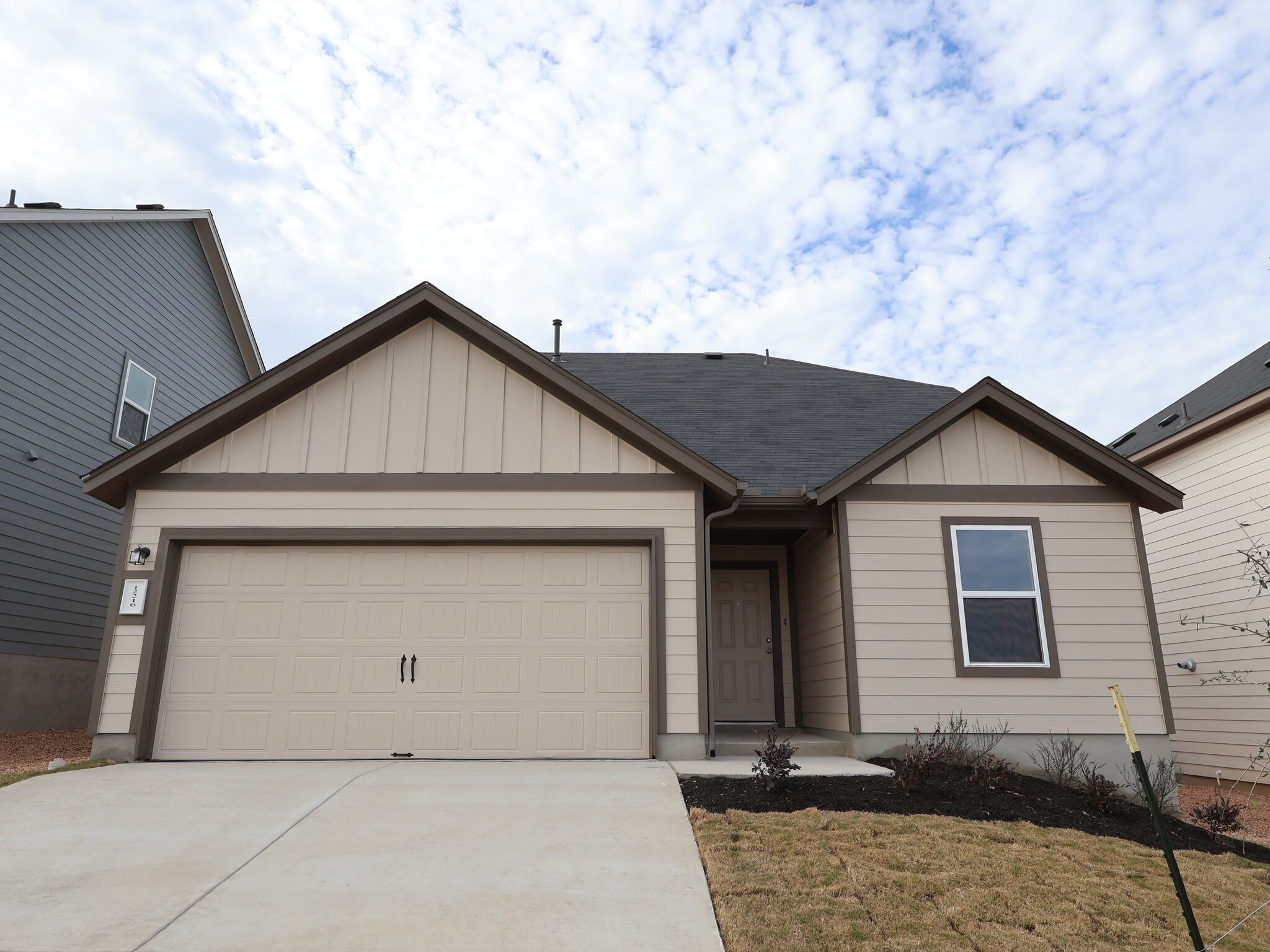 12216 Dillon Falls Drive