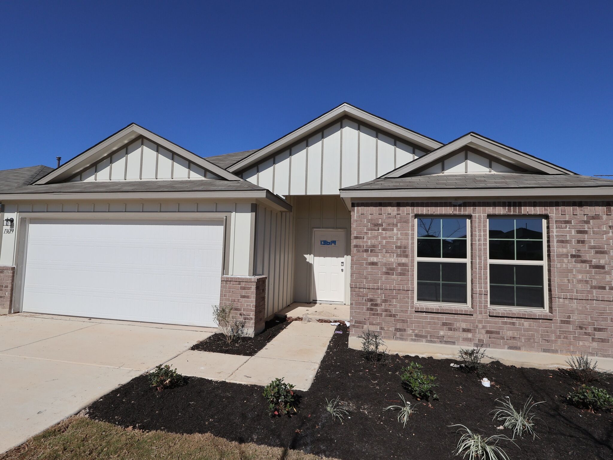 Boone - Winding Brook: San Antonio, Texas - M/I Homes