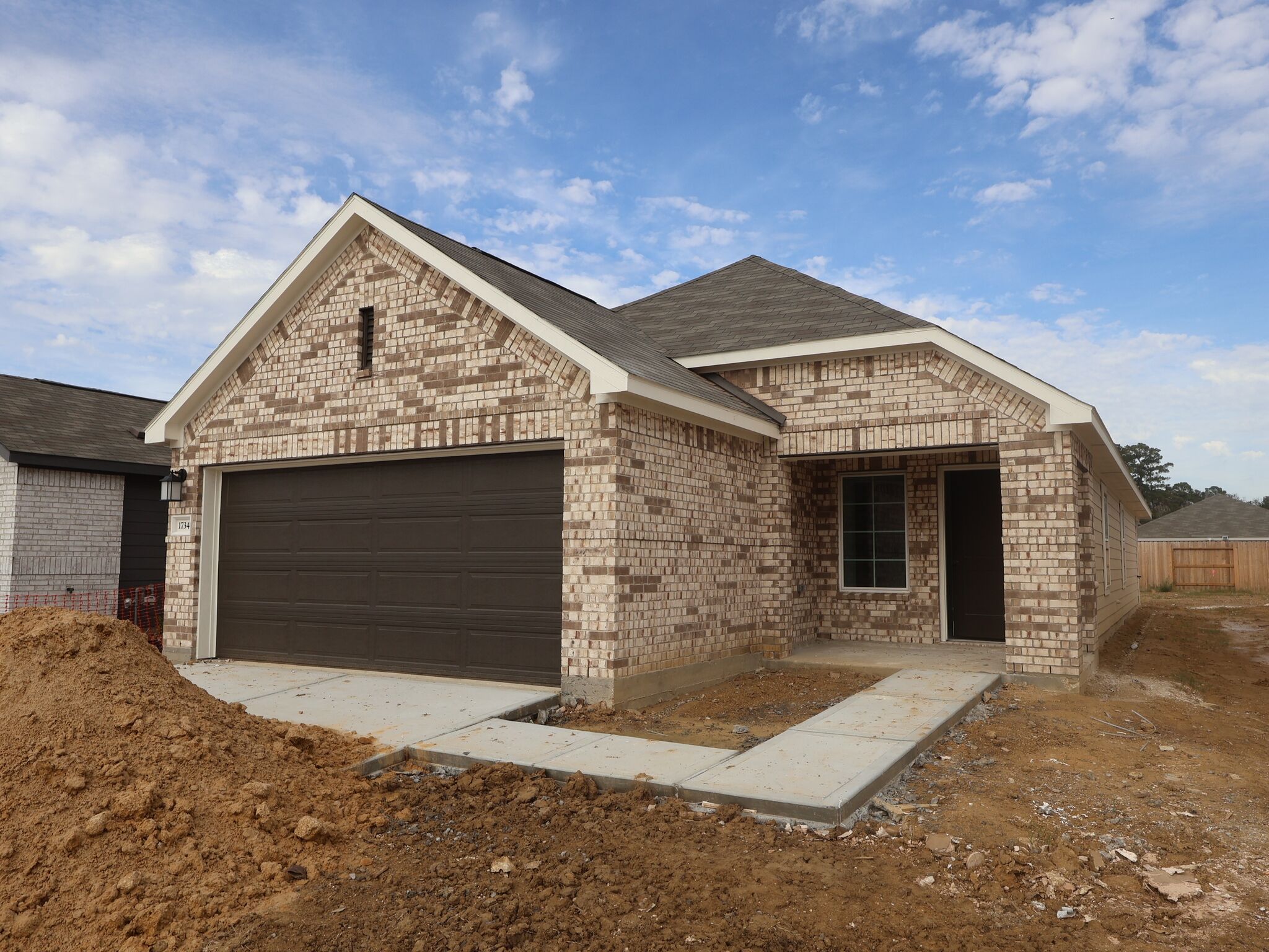 1734 Green Warbler Lane