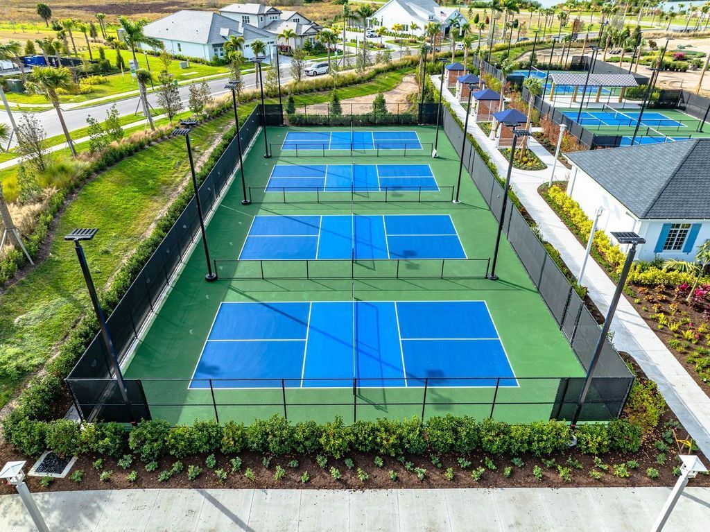 Palmera Tennis Courts