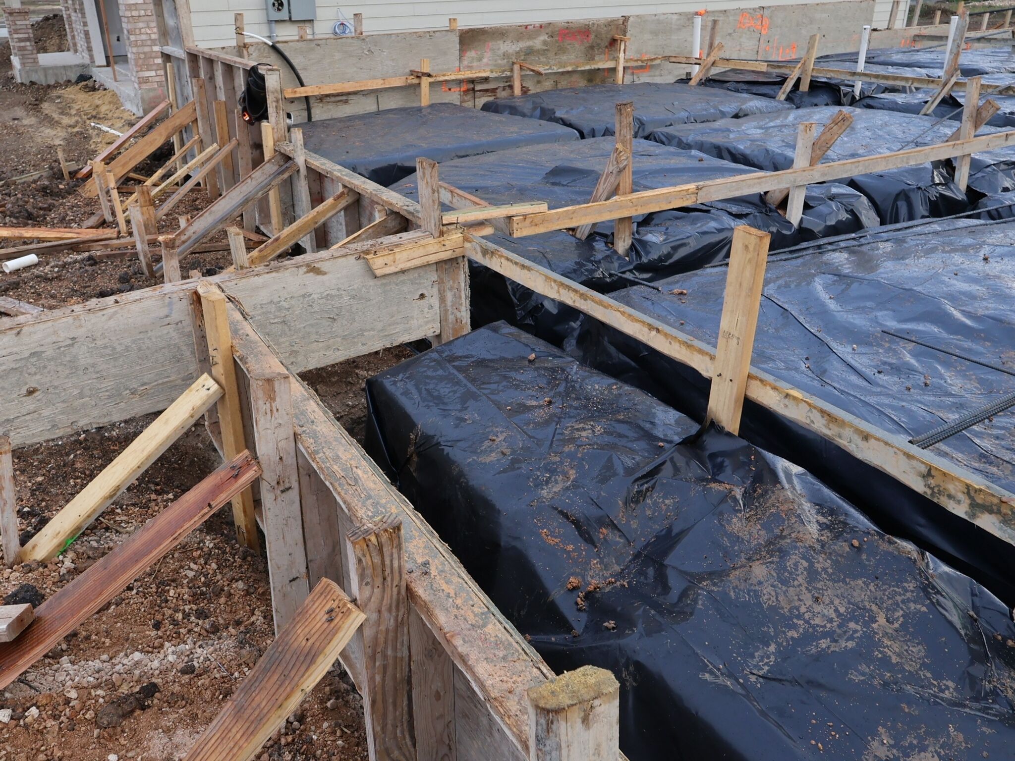 10438 White Hart Lane