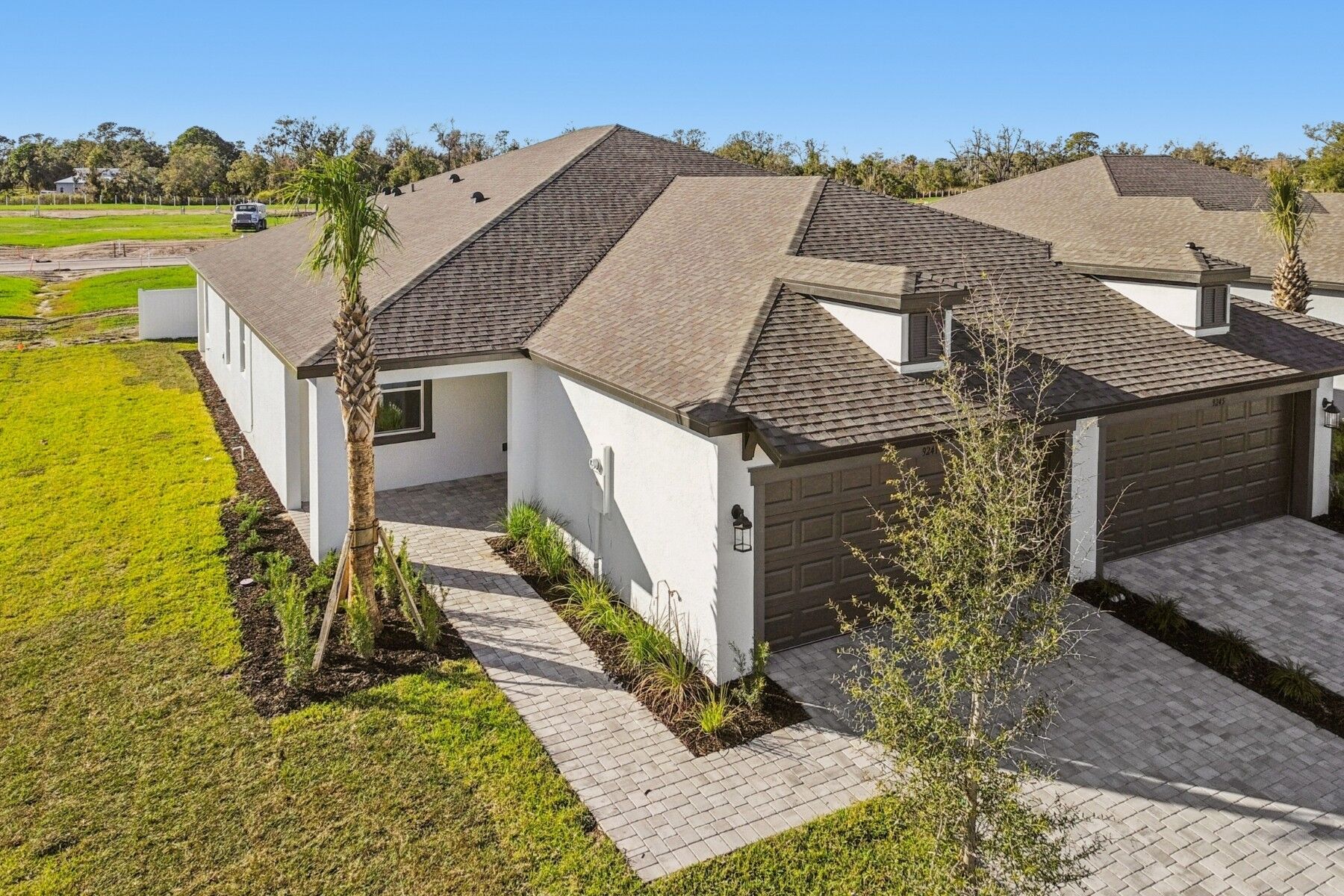 9241 Optimist Way (Pearl)