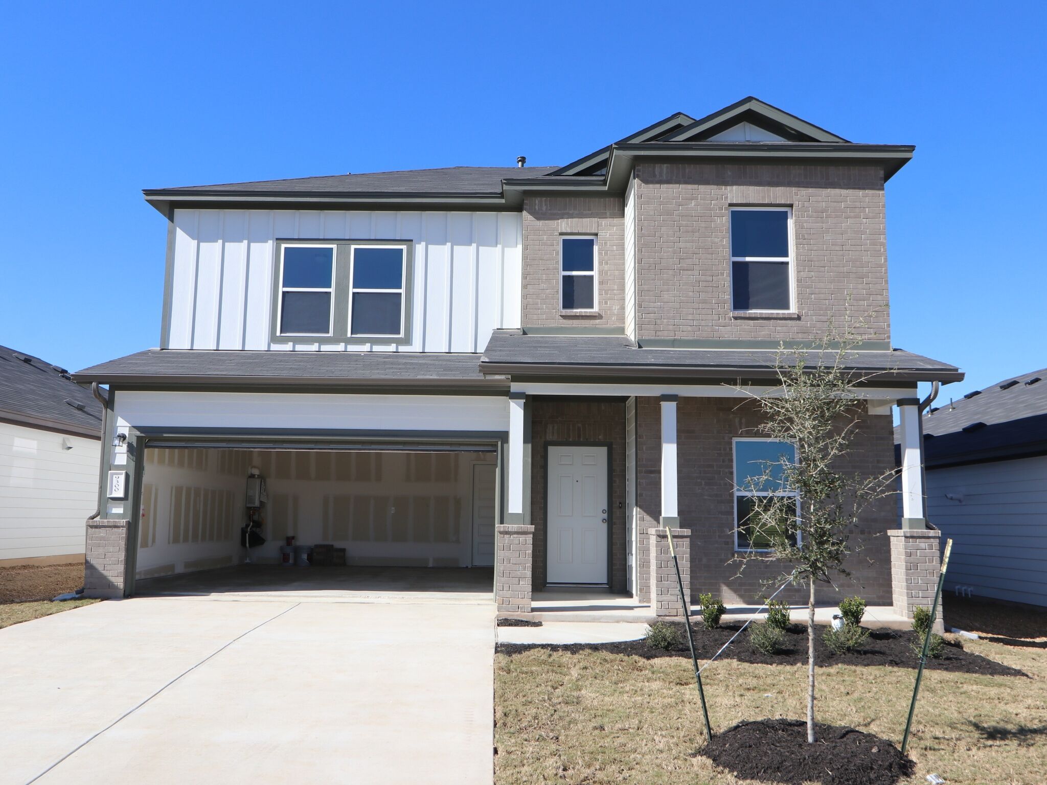 Harrison I - Marble Creek Crossing: Austin, Texas - M/I Homes