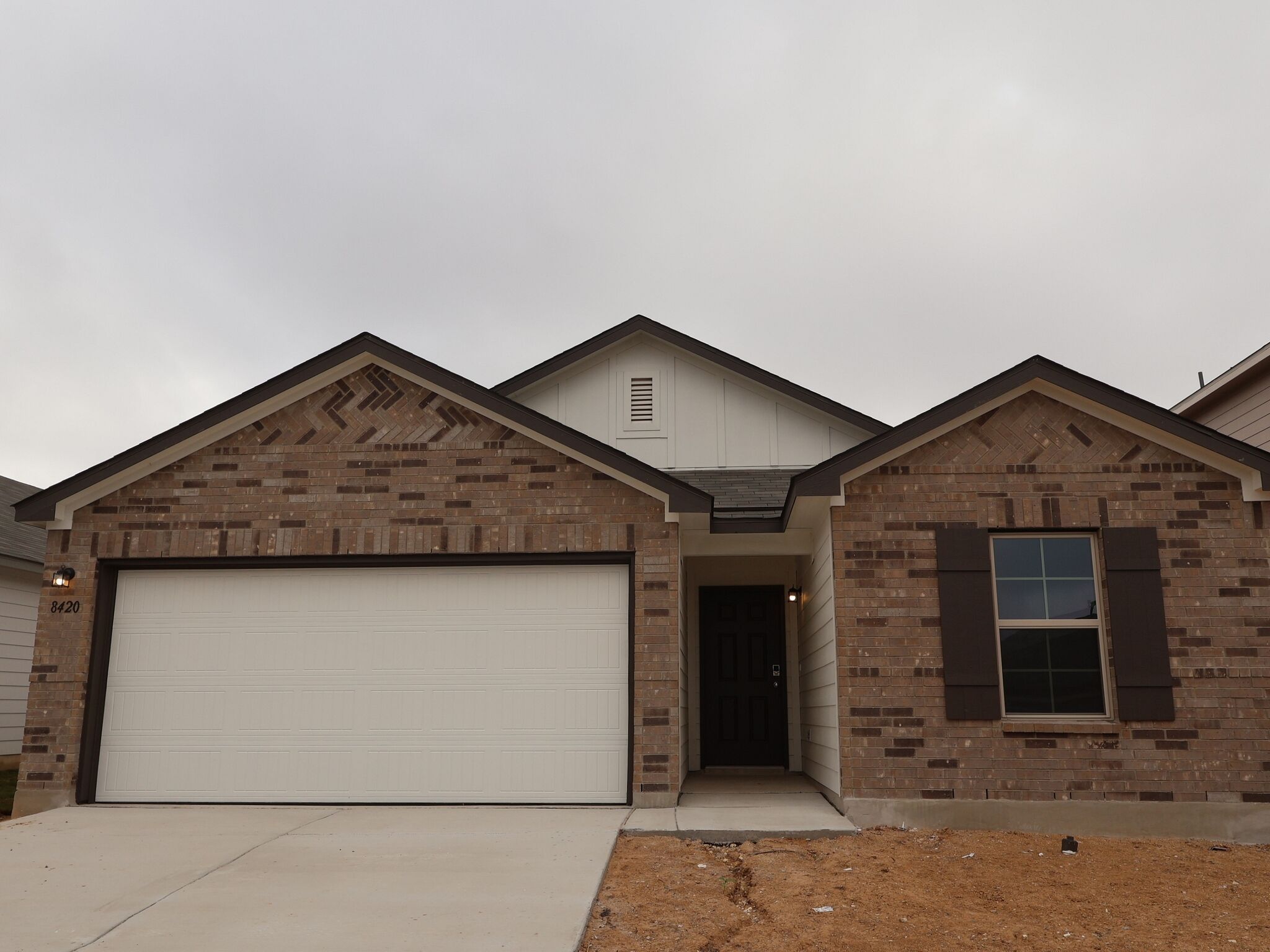 8420 Roadrunner Passage