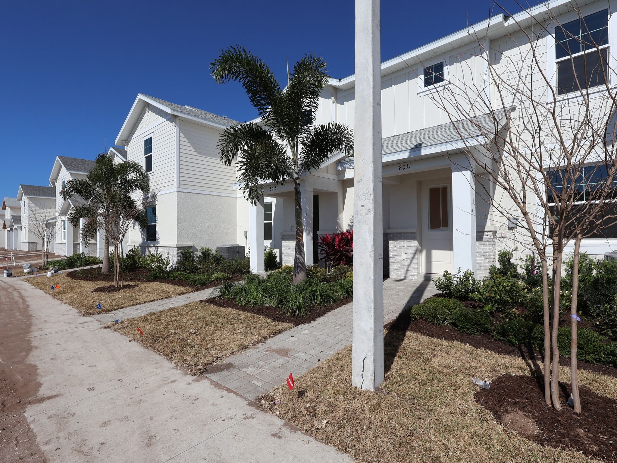 8011 Seaflower Parkway (Carmel)