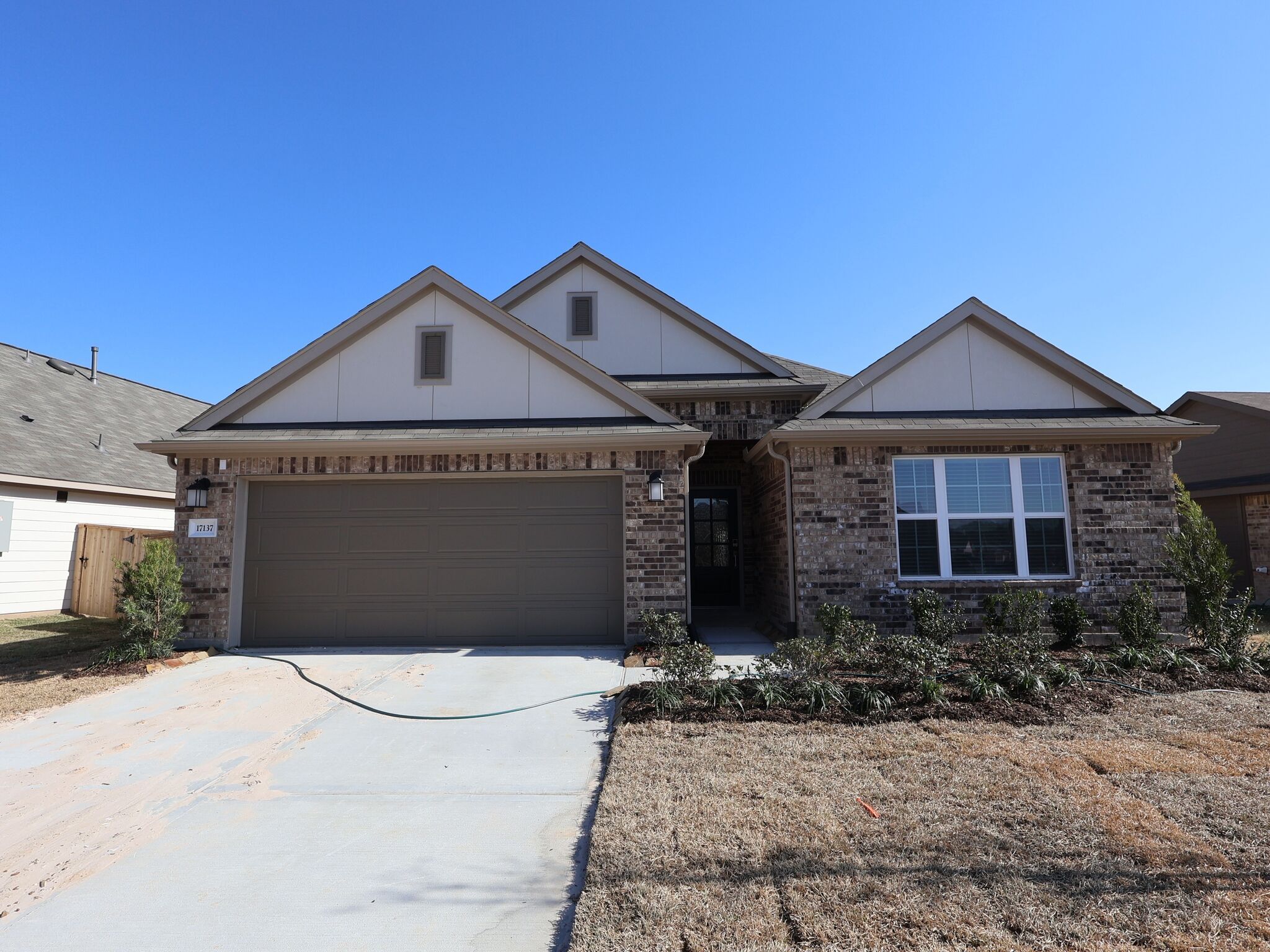 Pizarro - Pinewood At Grand Texas: New Caney, Texas - M/I Homes