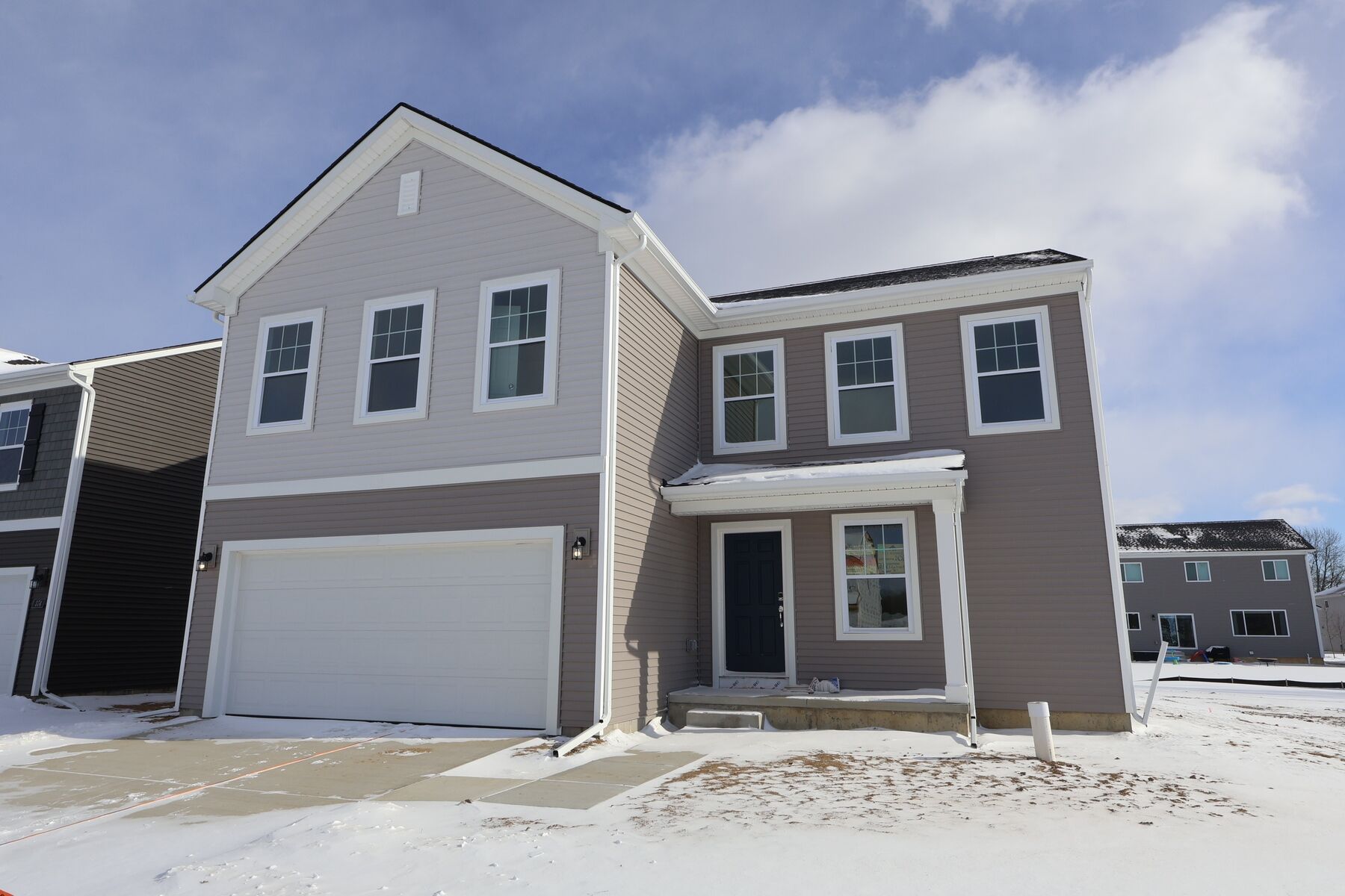 Sawyer - Gardens Of Riverside: Holly, Michigan - M/I Homes