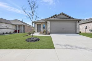 7513 Fenton Parkway (Magnolia)