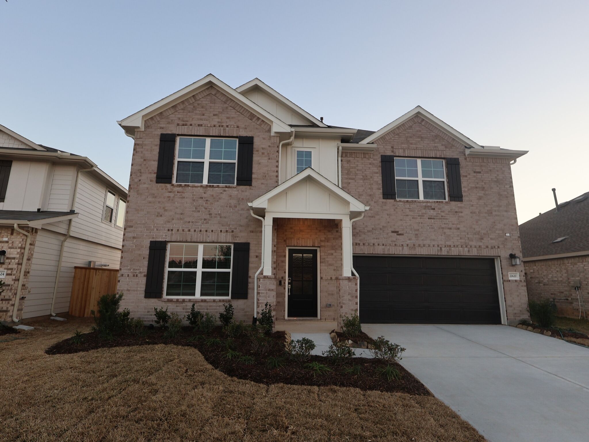 Columbus - Pinewood At Grand Texas: New Caney, Texas - M/I Homes