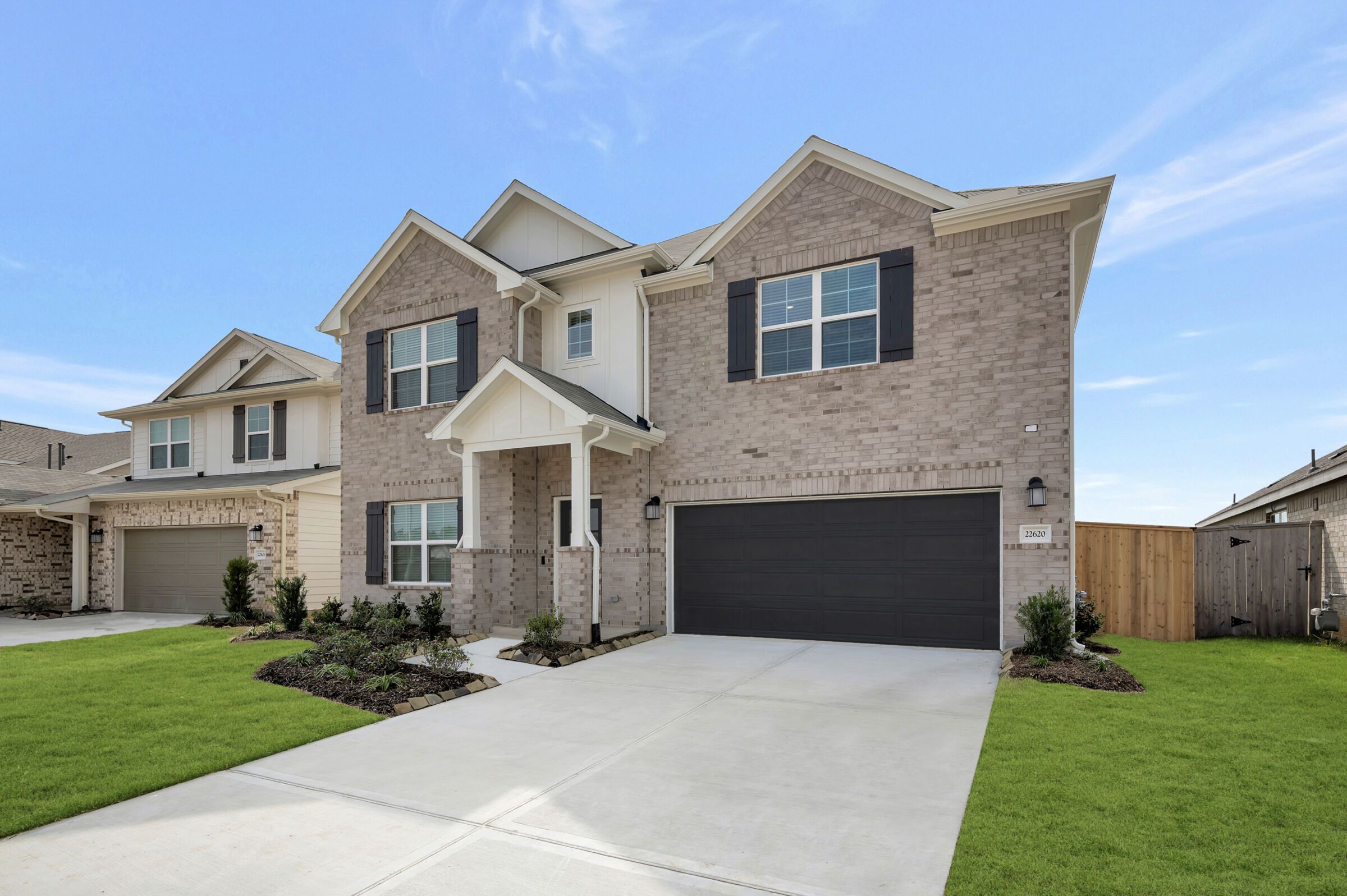 Columbus - Pinewood At Grand Texas: New Caney, Texas - M/I Homes