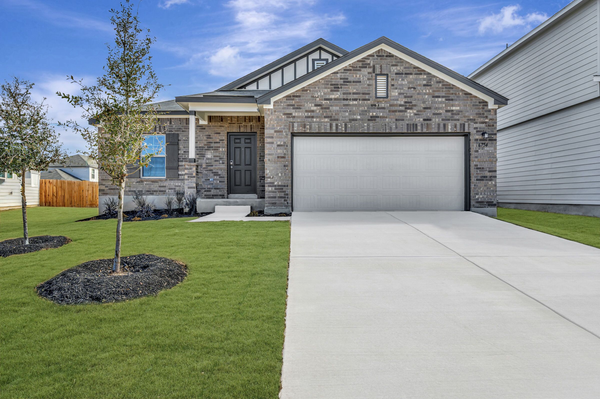 6754 Red Buffalo Trail (Desoto)