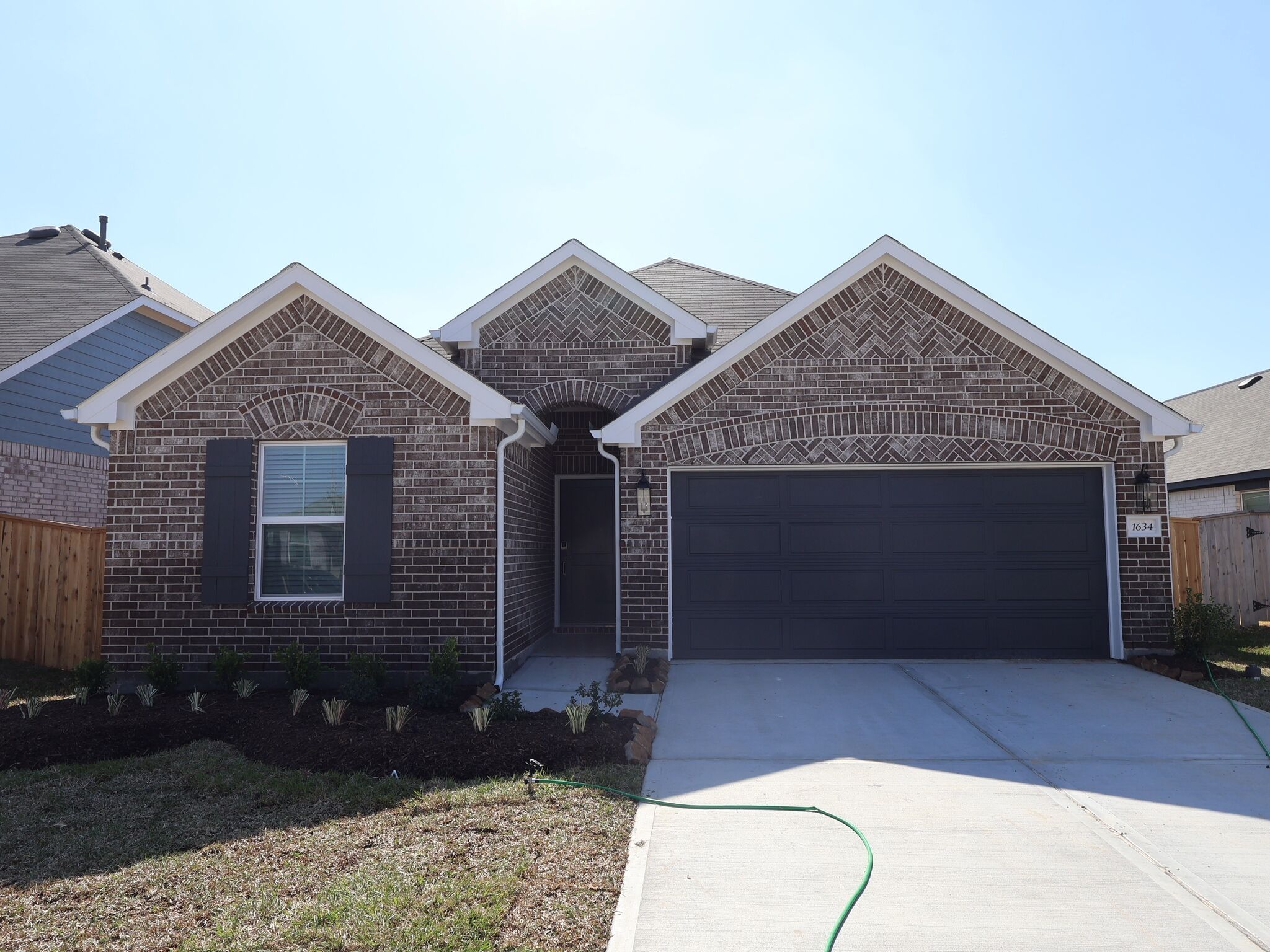 Dawson - Miller's Pond: Rosenberg, Texas - M/I Homes