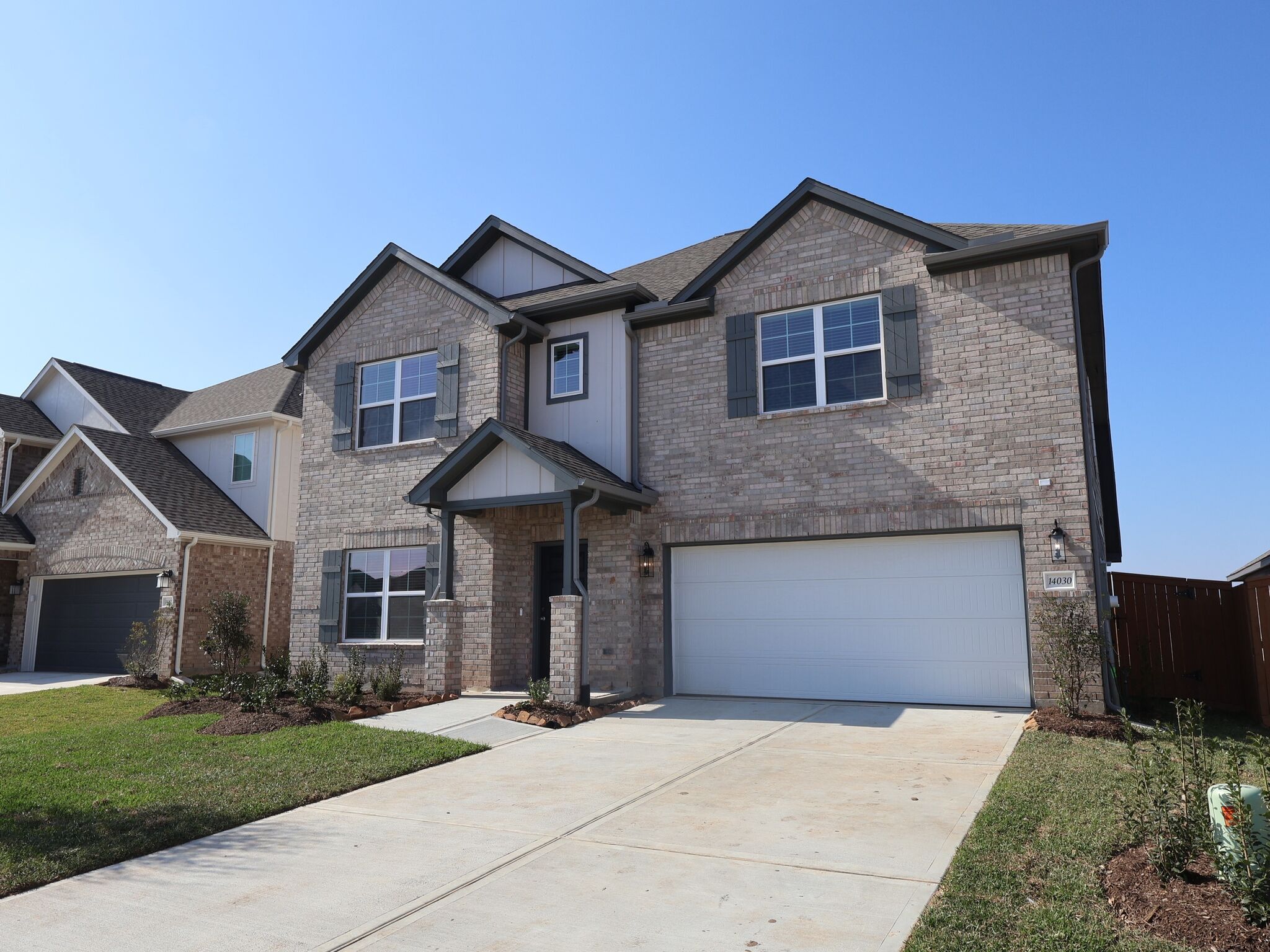 Columbus - Lago Mar: Santa Fe, Texas - M/I Homes