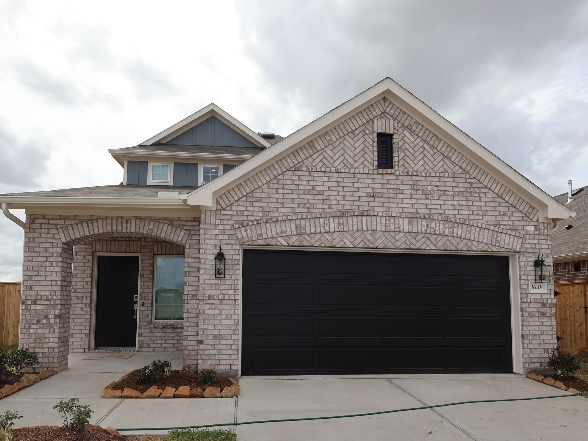 Gardenia - Miller's Pond: Rosenberg, Texas - M/I Homes