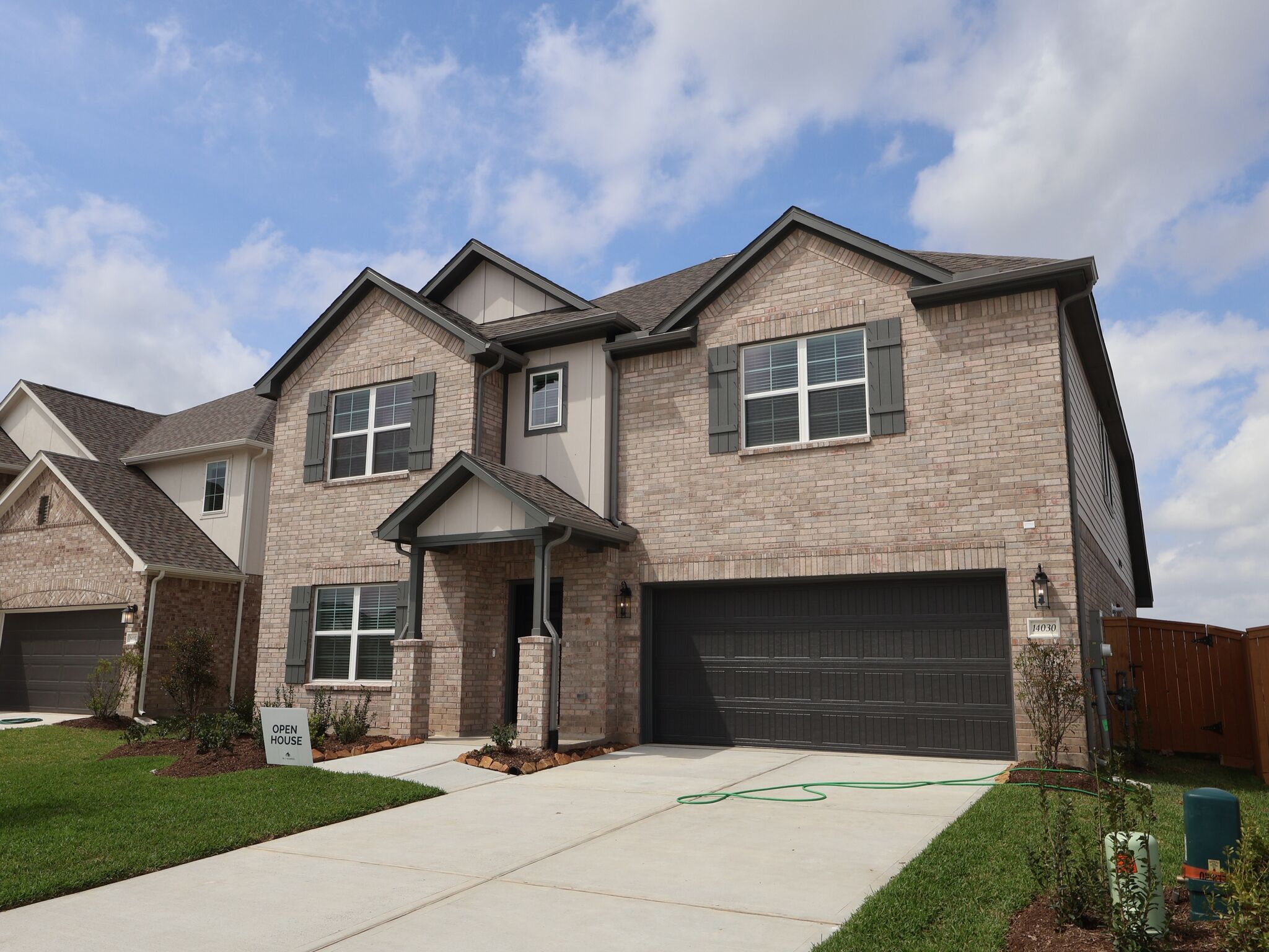 Columbus - Lago Mar: Santa Fe, Texas - M/I Homes