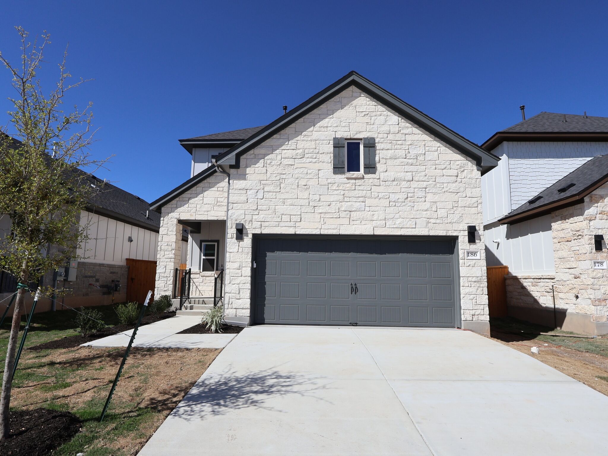 Vienna - Heritage: Dripping Springs, Texas - M/I Homes