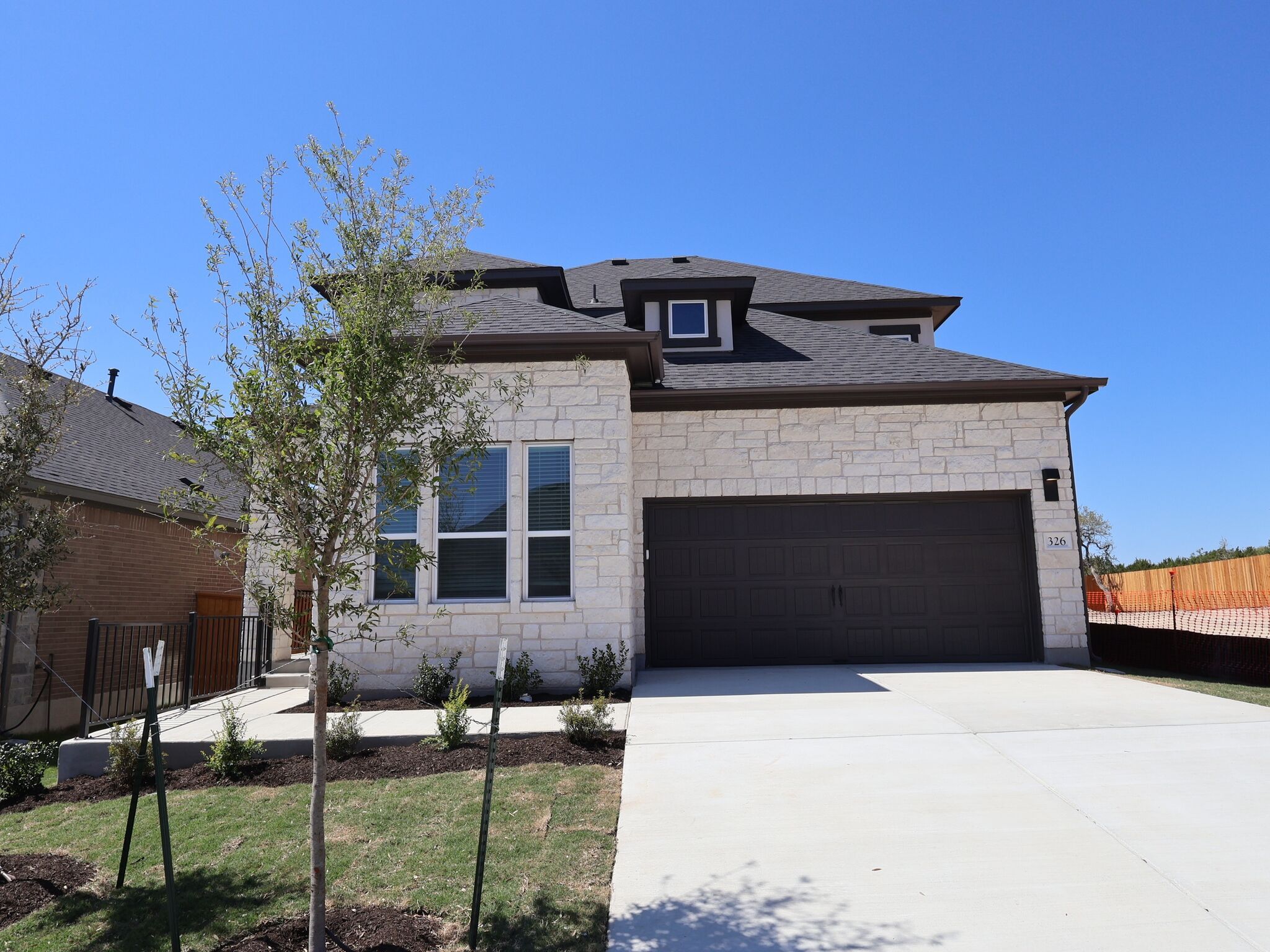 326 Bishop Wood Road (Estonian)