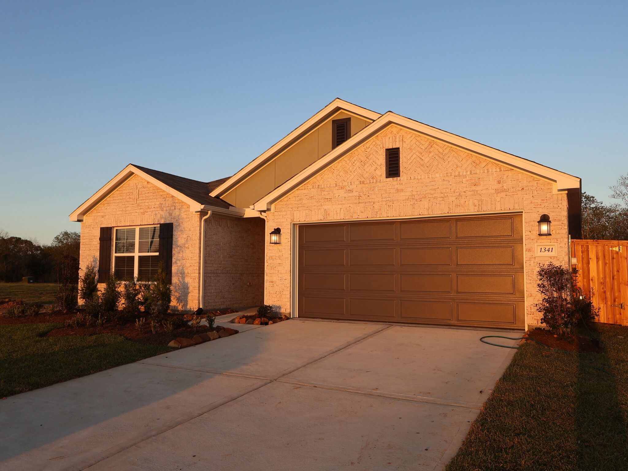 Moscoso - Ambrose: La Marque, Texas - M/I Homes