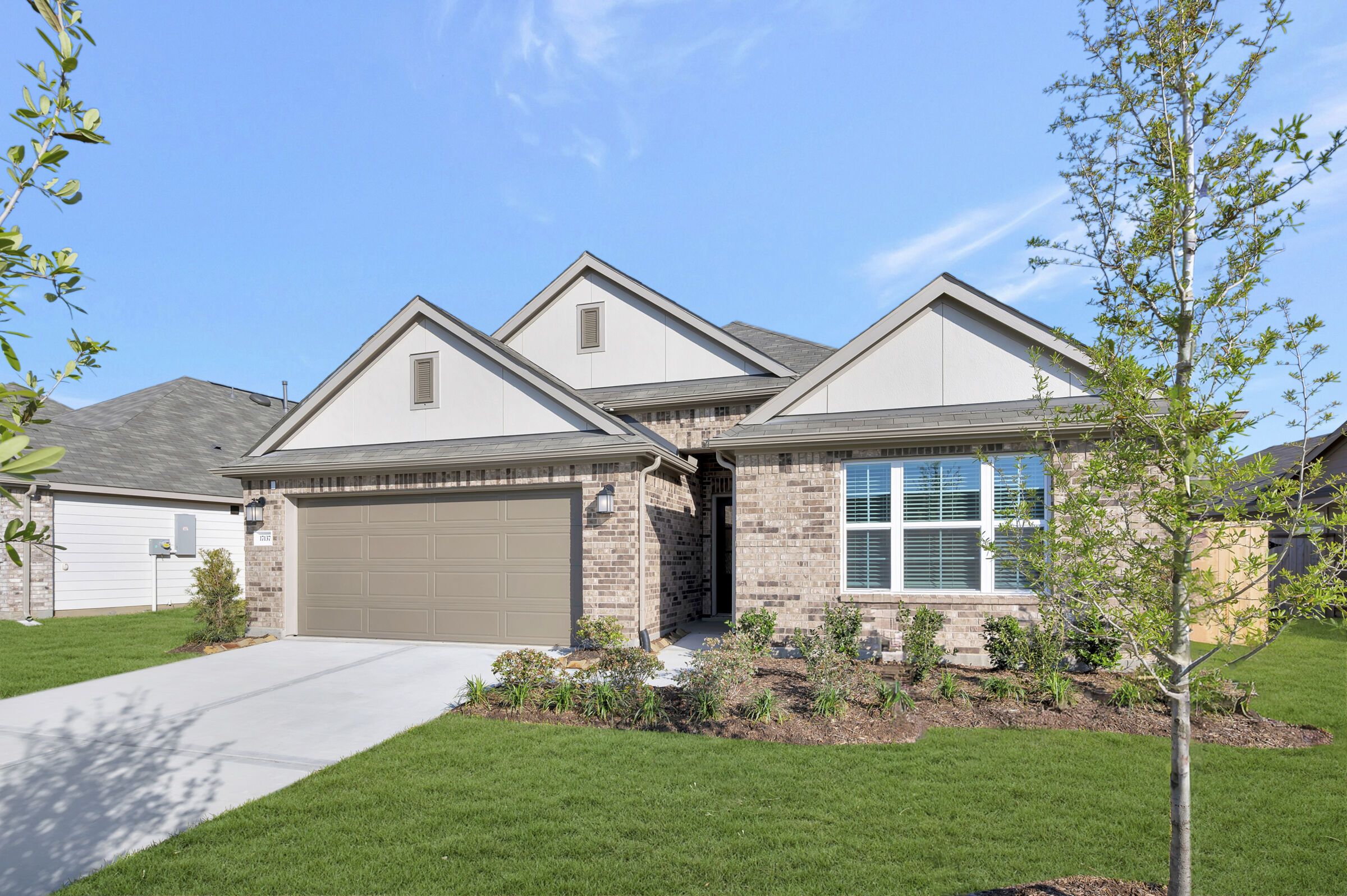 Pizarro - Pinewood At Grand Texas: New Caney, Texas - M/I Homes