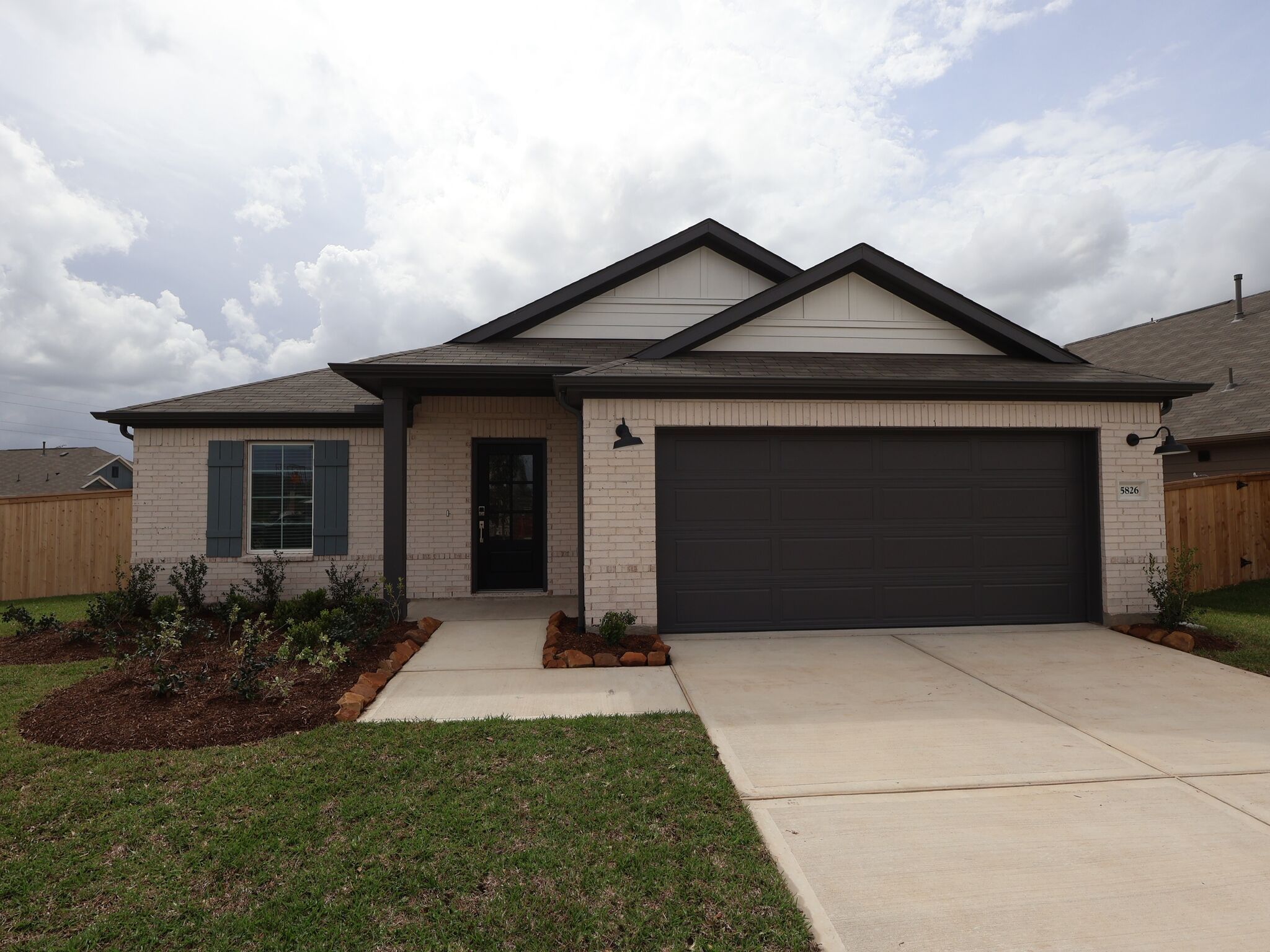 5826 Sunkissed Drive