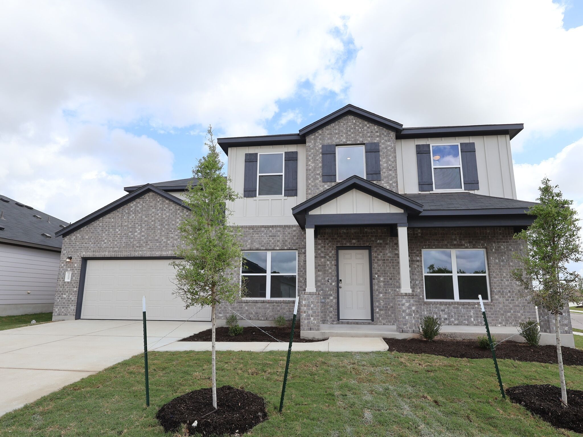 Lavon - Carillon: Manor, Texas - M/I Homes