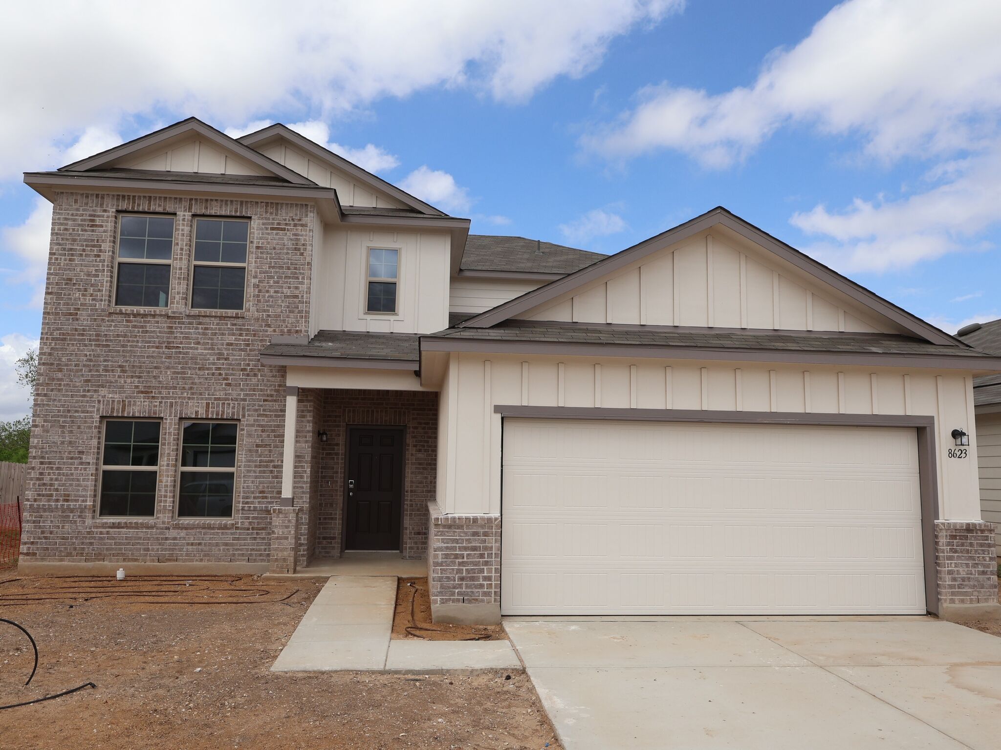 Magellan - Cinco Lakes: San Antonio, Texas - M/I Homes