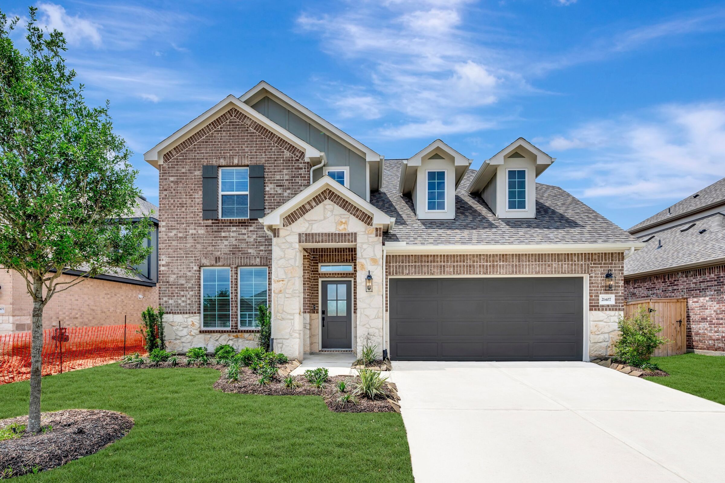 Whitley - Sorella: Tomball, Texas - M/I Homes