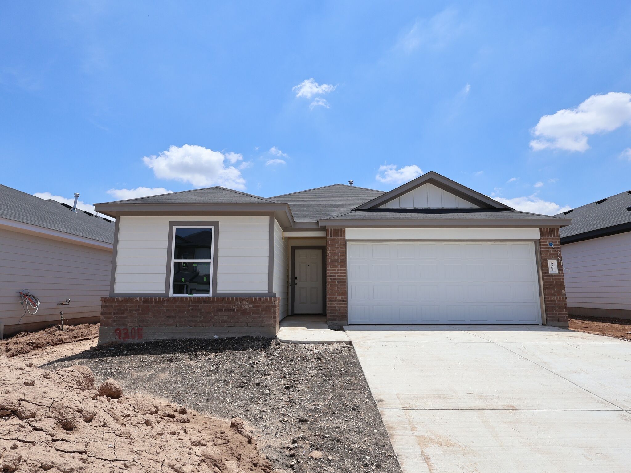 Dawson I - Marble Creek Crossing: Austin, Texas - M/I Homes