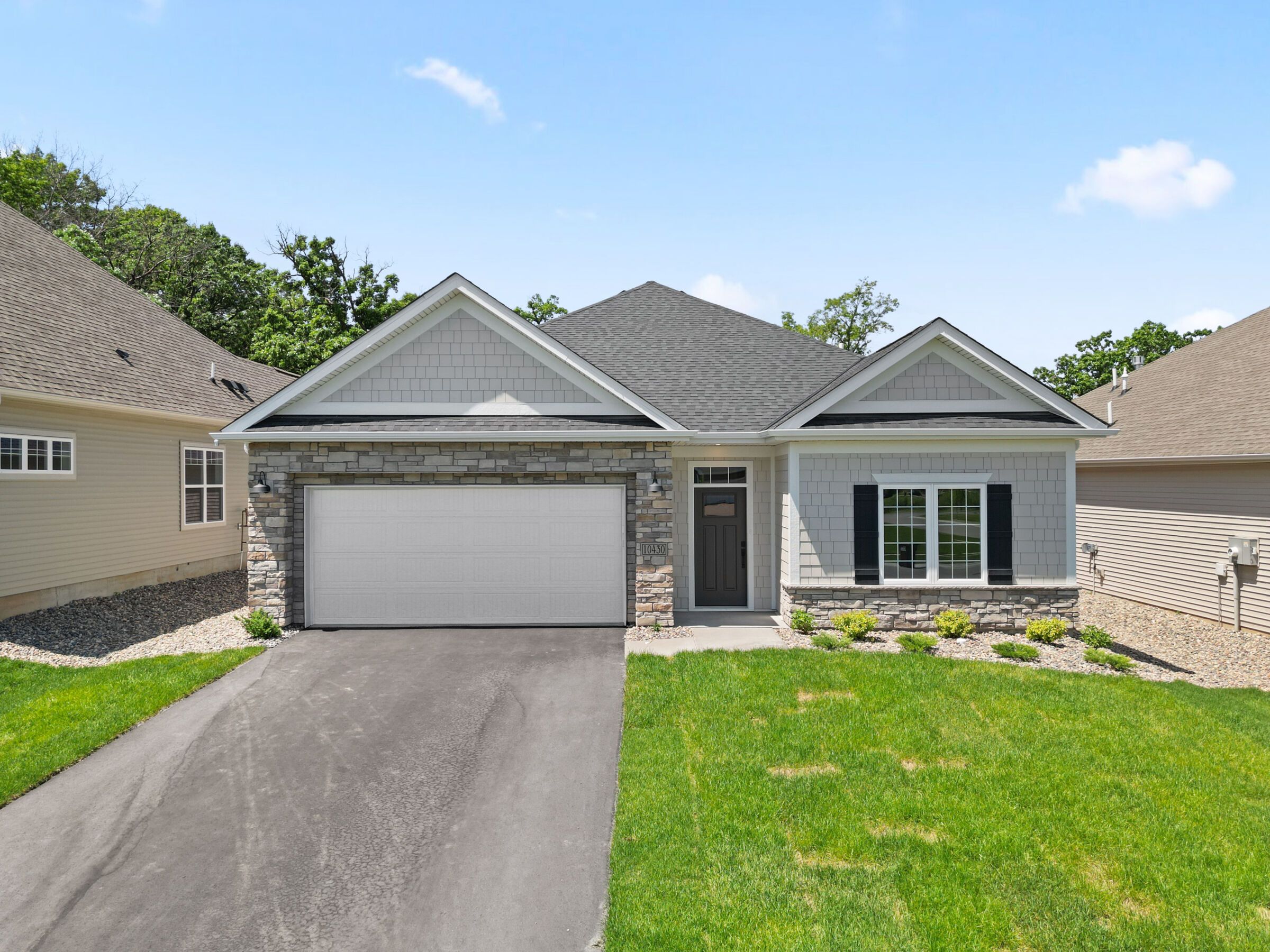 Cedarwood II - Mississippi Landing: Cottage Grove, Minnesota - M/I Homes