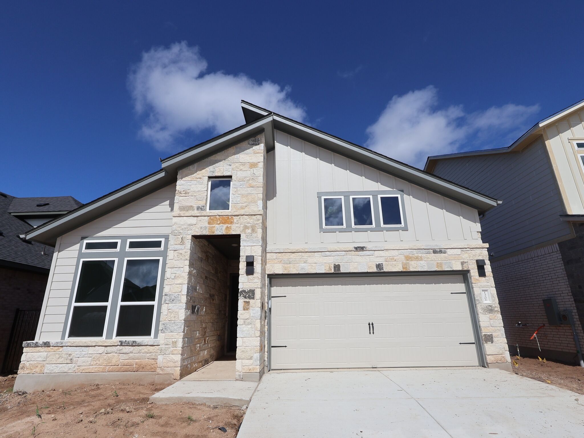 Highland - Estancia West: Manchaca, Texas - M/I Homes