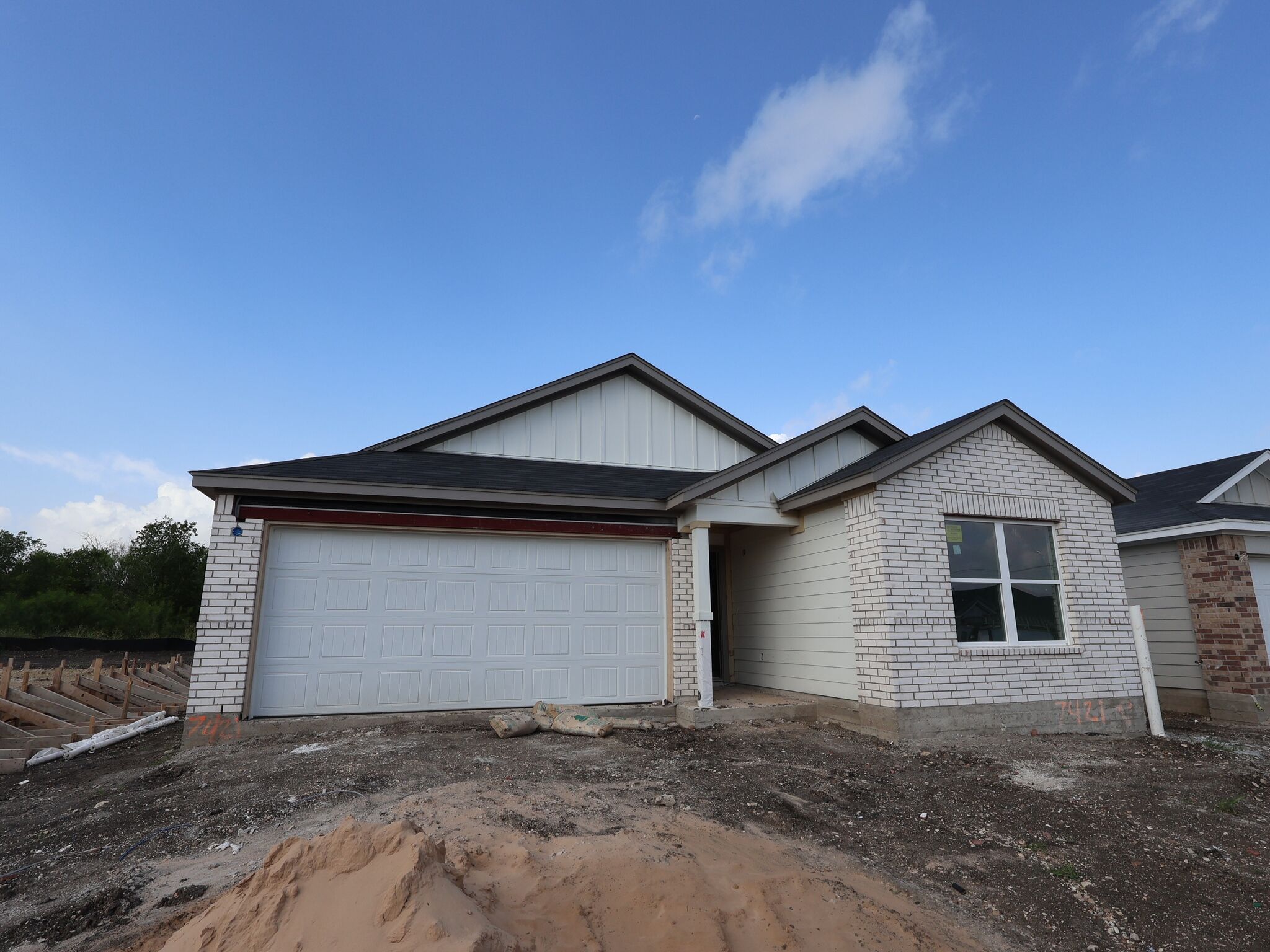 Eastland I - Marble Creek Crossing: Austin, Texas - M/I Homes