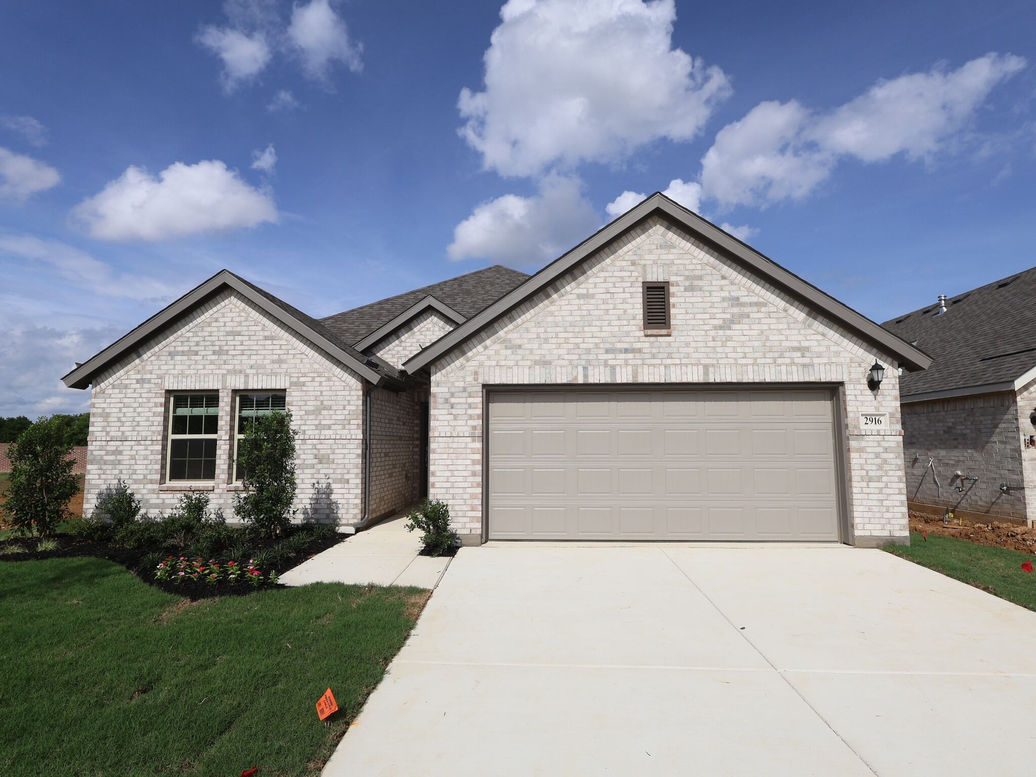 Pizarro - Vintage Village: Argyle, Texas - M/I Homes
