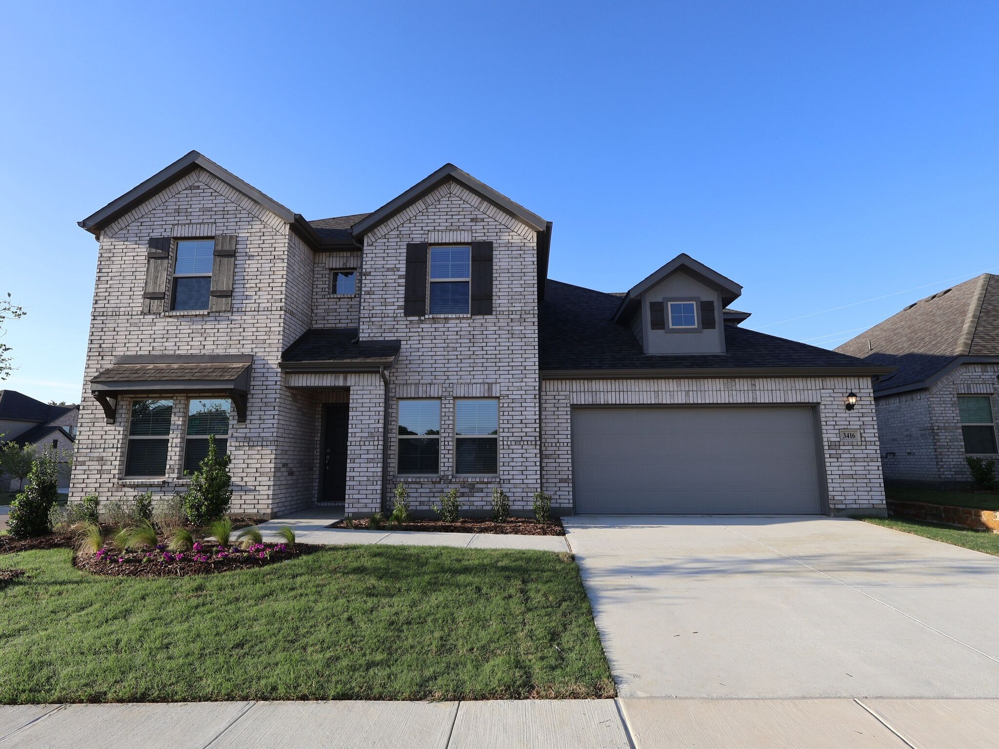 Kings Way por M/I Homes en Dallas Texas