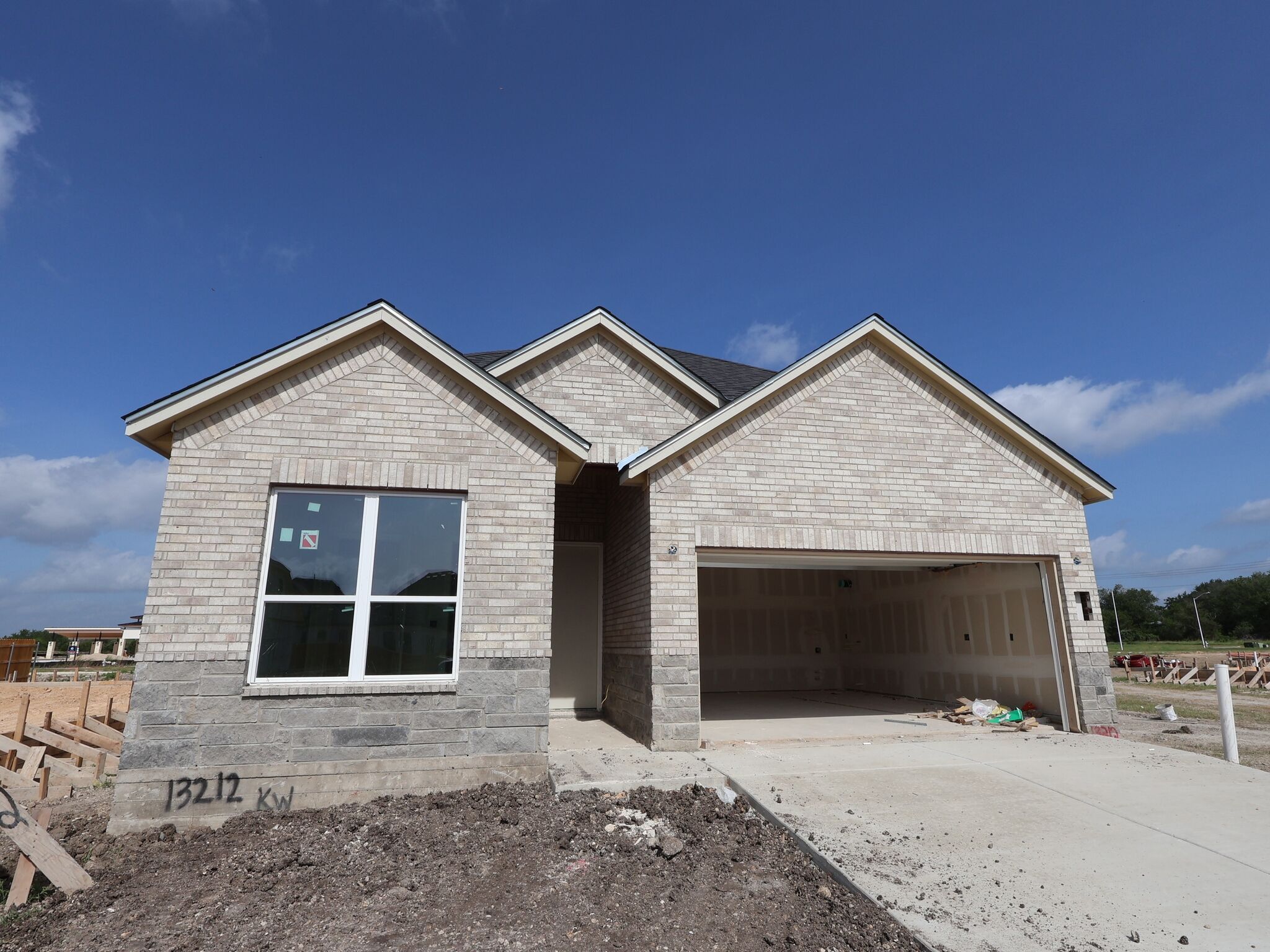 Highland - Estancia West: Manchaca, Texas - M/I Homes