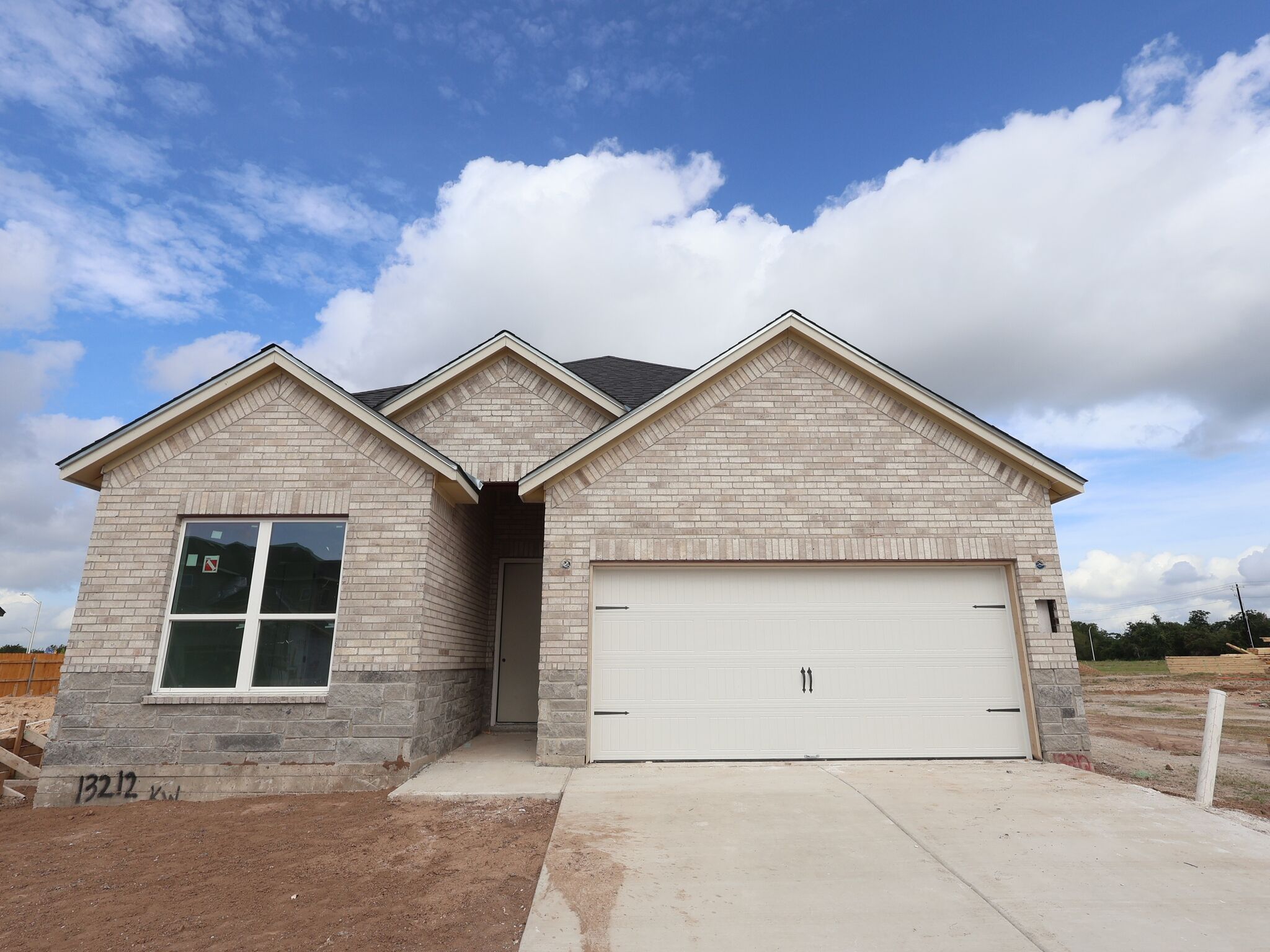 Highland - Estancia West: Manchaca, Texas - M/I Homes