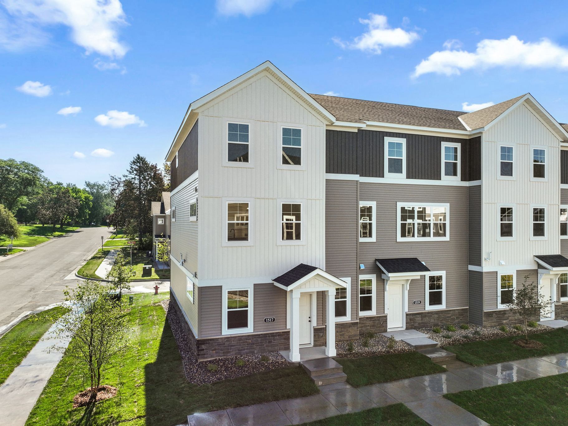 Capri - Thompson Square East: West St Paul, Minnesota - M/I Homes