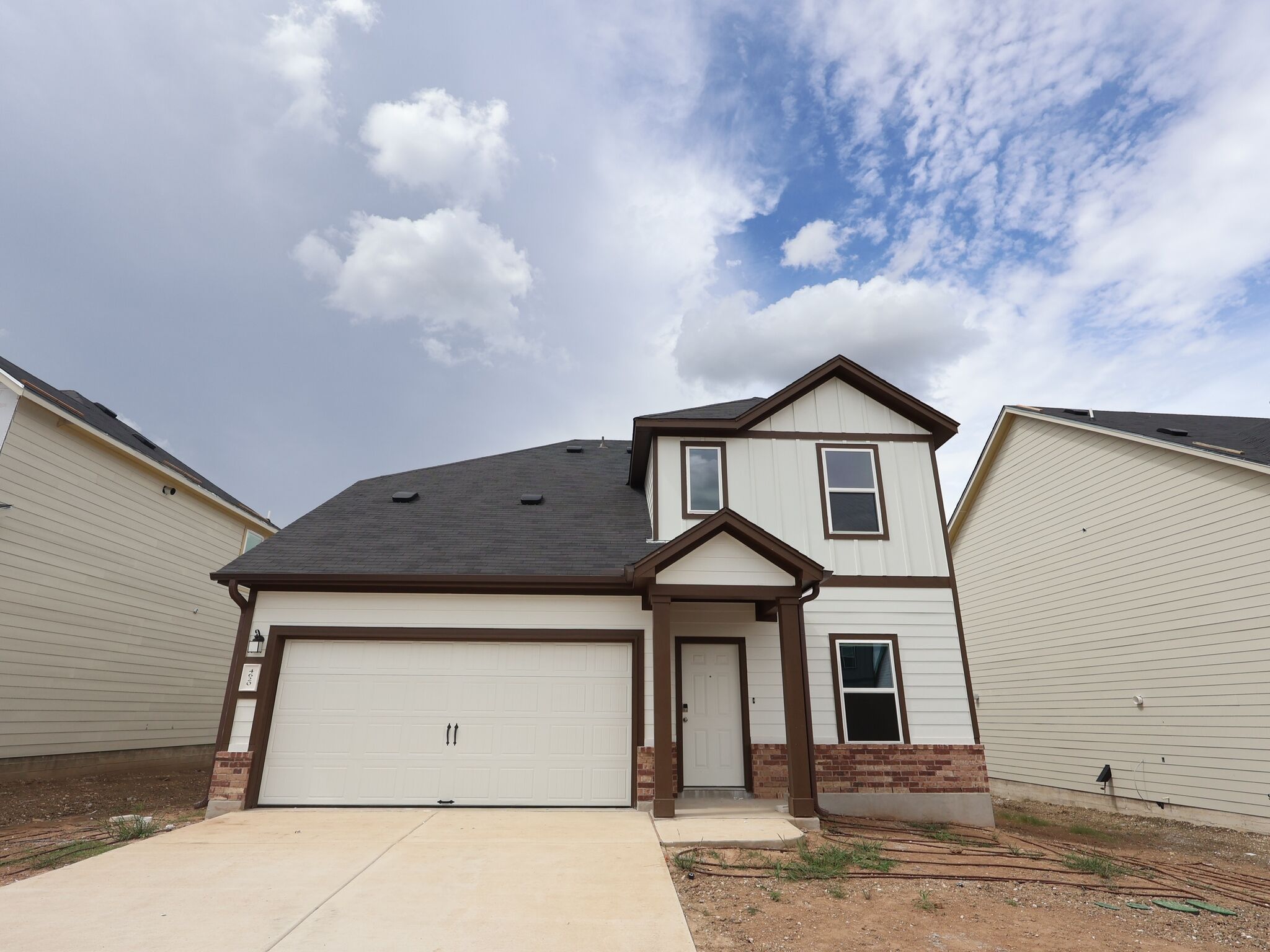 Falcon - Cascades At Onion Creek: Austin, Texas - M/I Homes