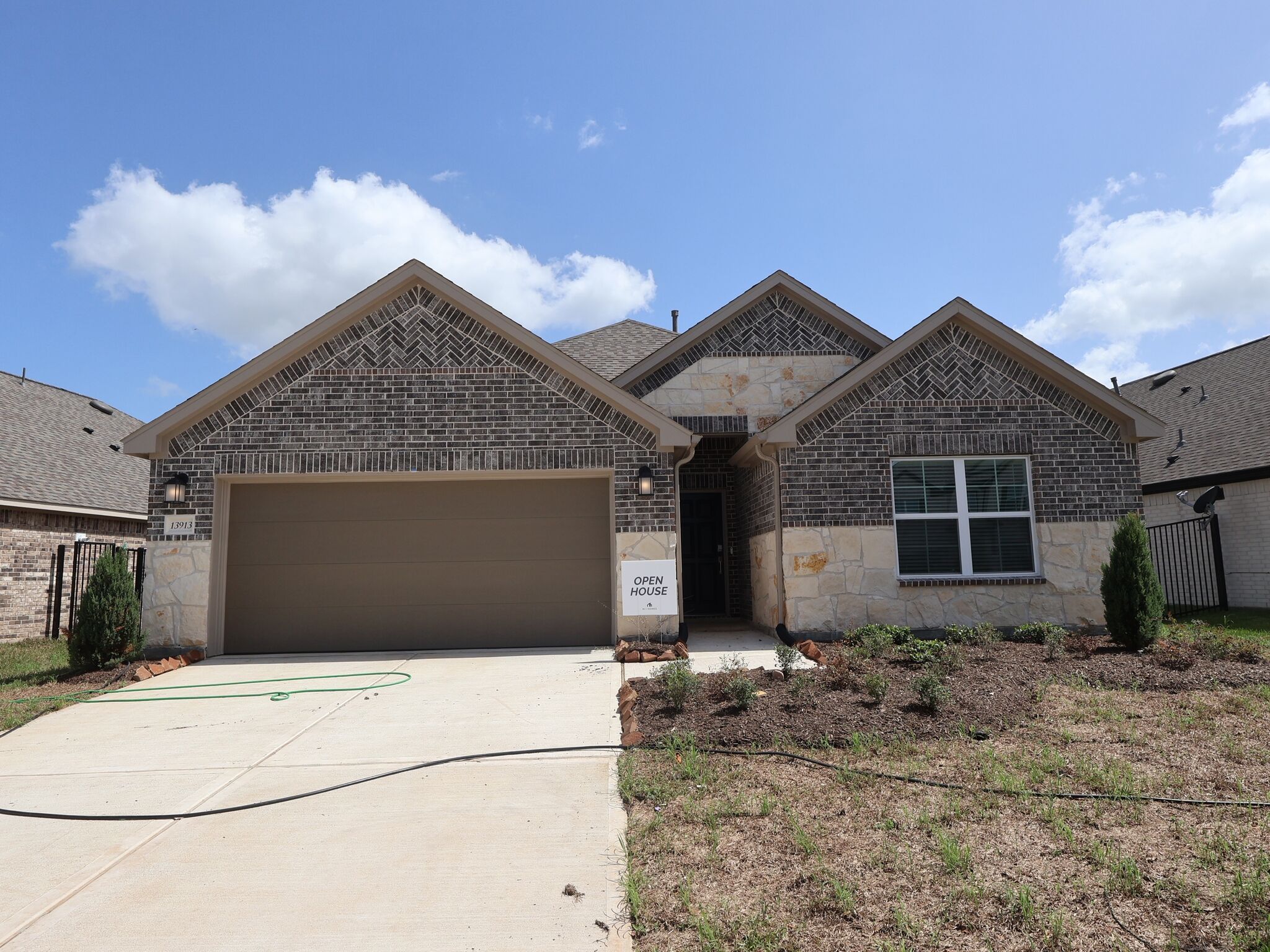 Pizarro - Lago Mar: Santa Fe, Texas - M/I Homes