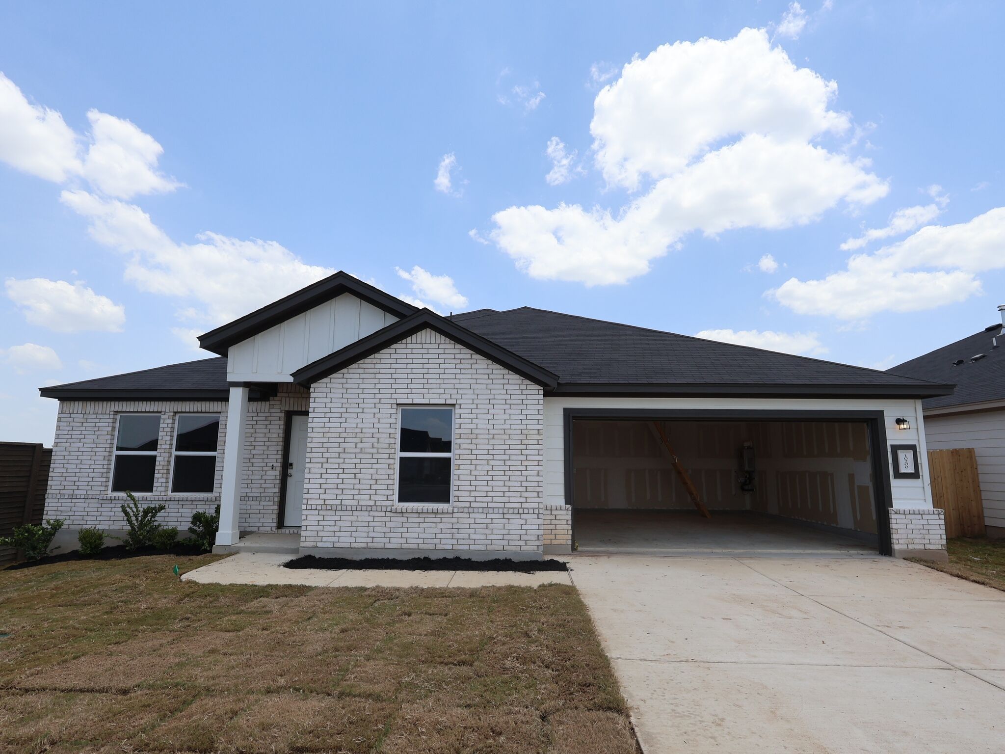 Sheldon I - Willow Springs: Buda, Texas - M/I Homes