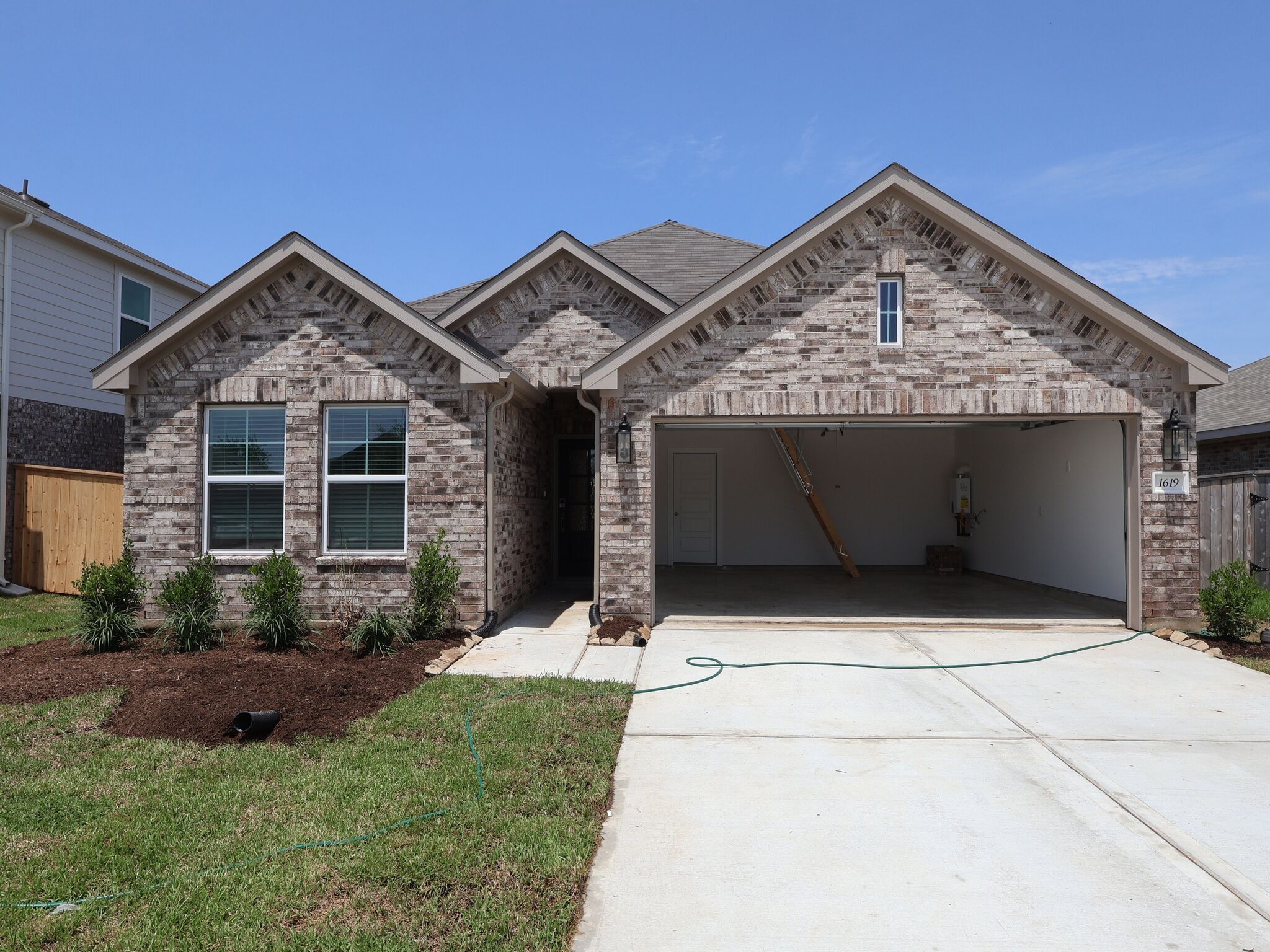 Freestone - Miller's Pond: Rosenberg, Texas - M/I Homes