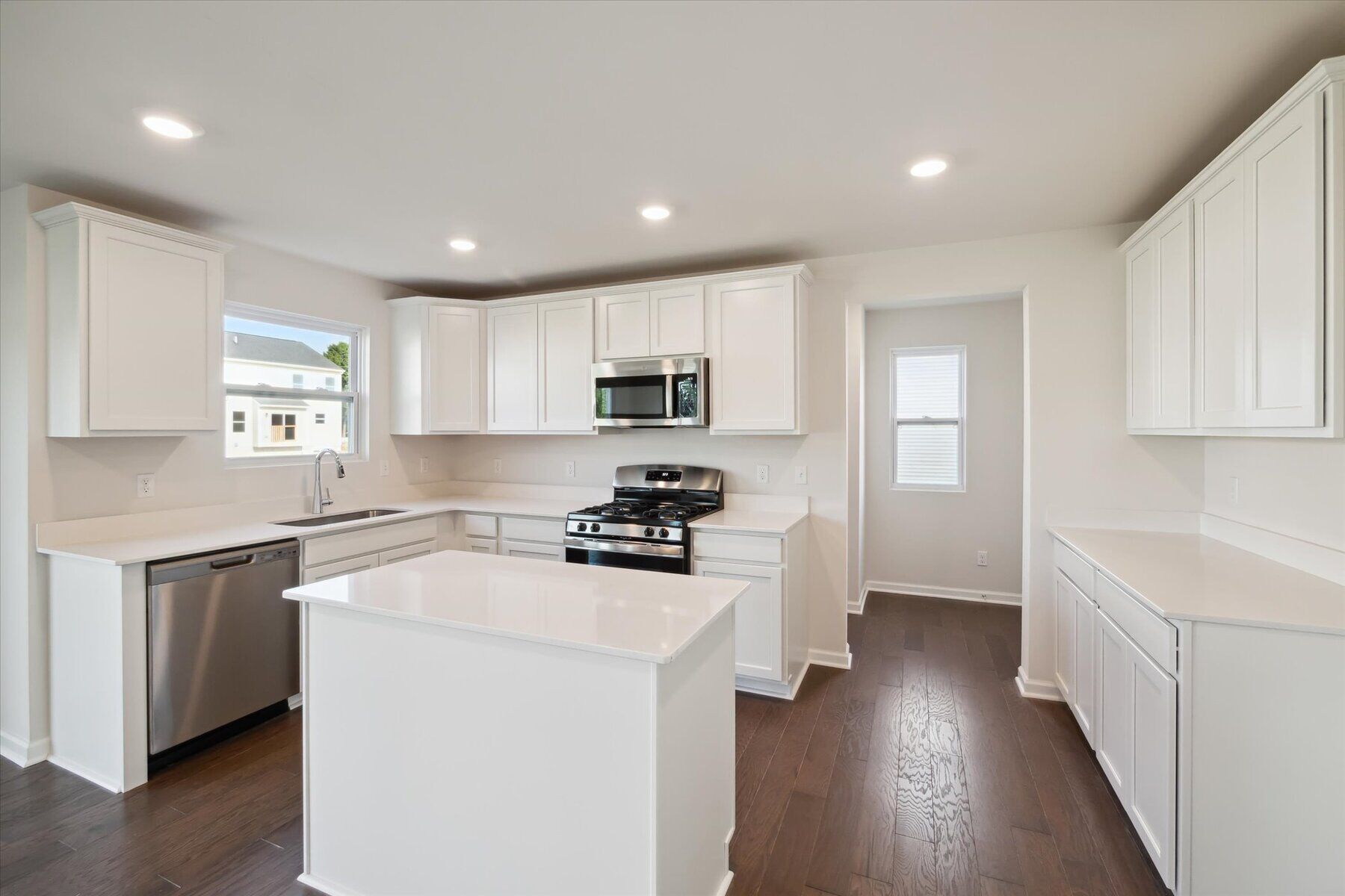 Sawyer - Heritage Farms: Chelsea, Michigan - M/I Homes